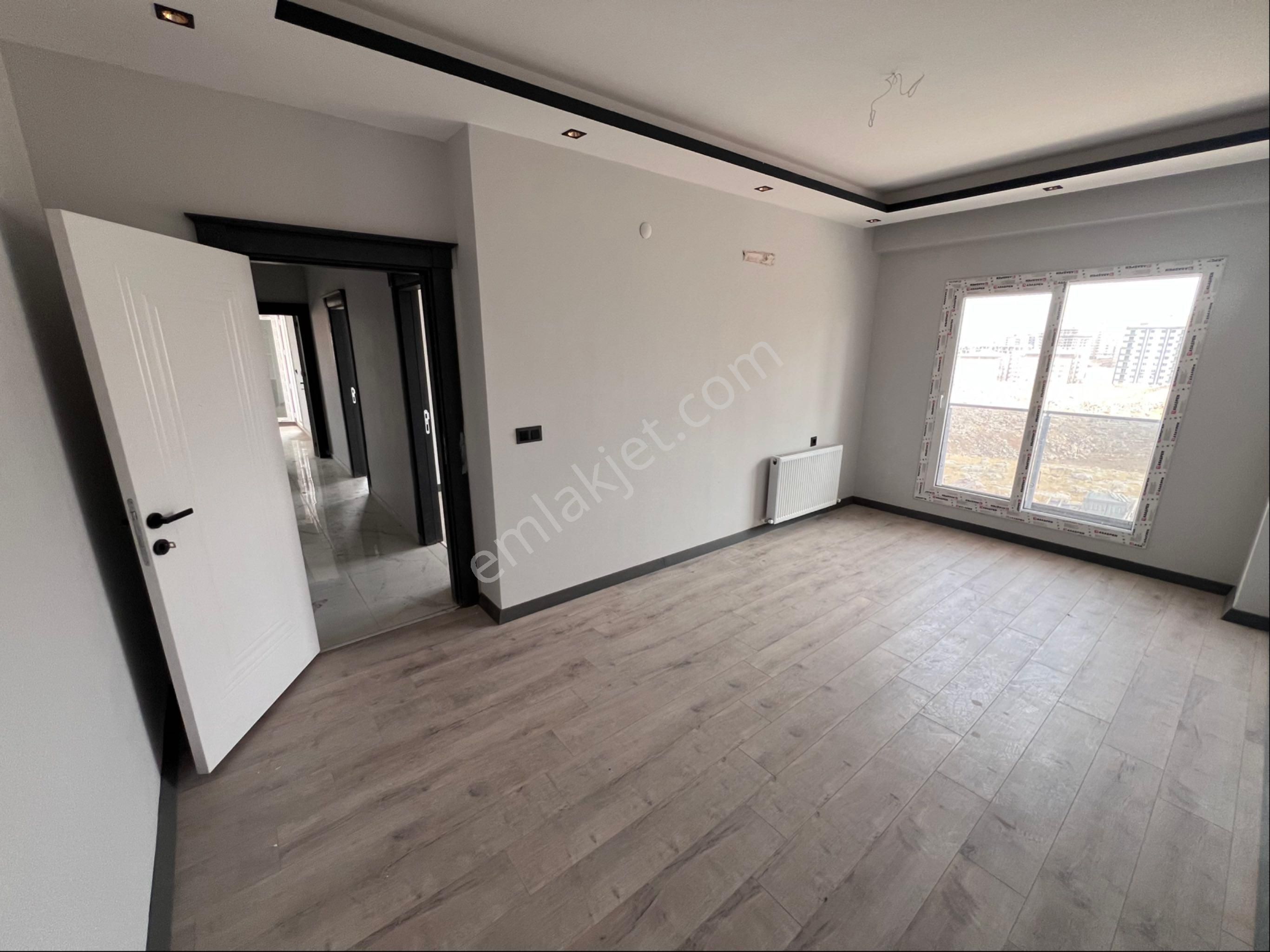 Murat Emlaktan Ultra Lüks Sıfır En Geniş 2+1 Dairemiz Satılıktır - Görsel 12