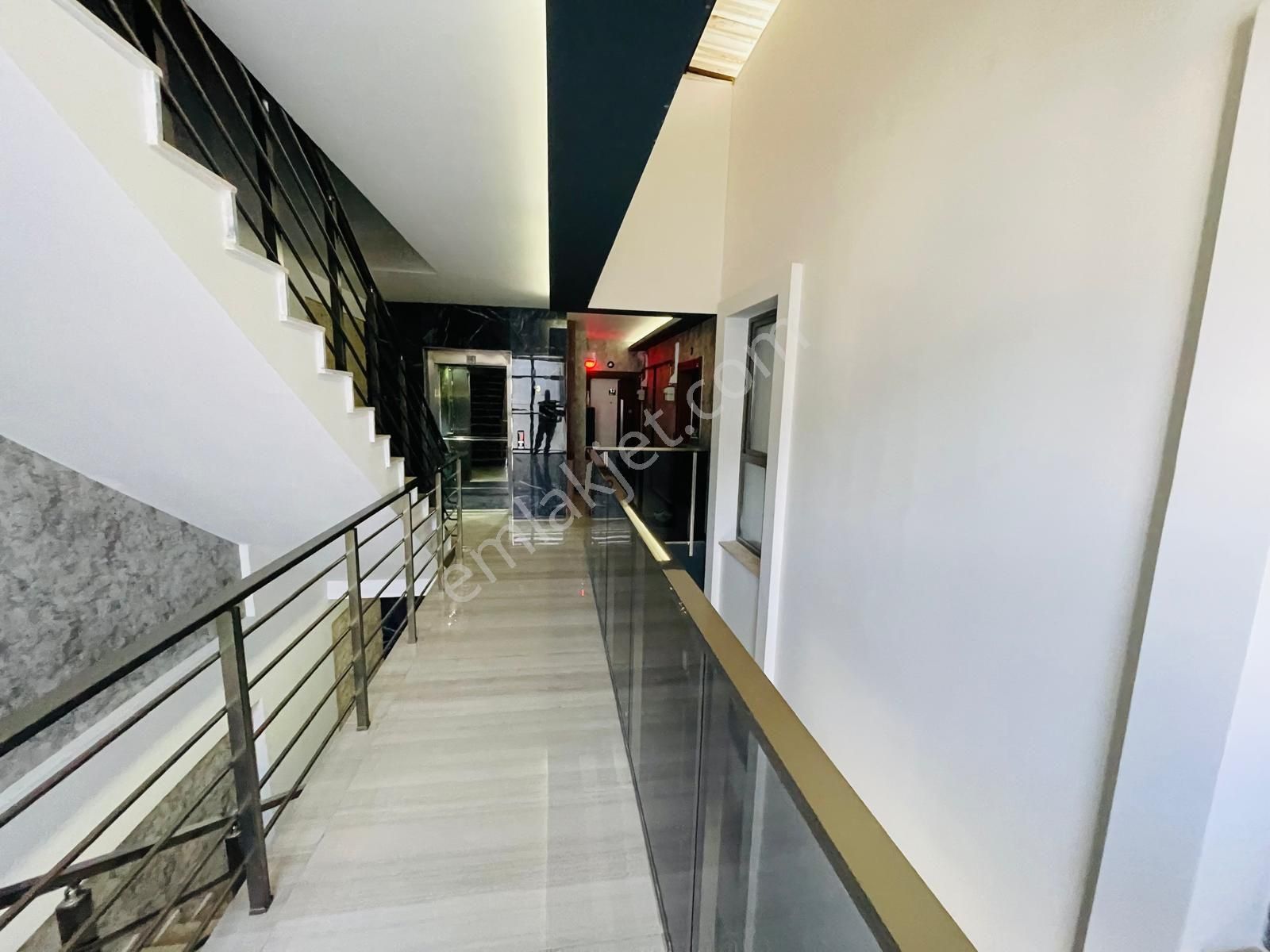 Kuşadası Degirmendere Satilik Çift Banyolu 2+1 Daire - Görsel 8