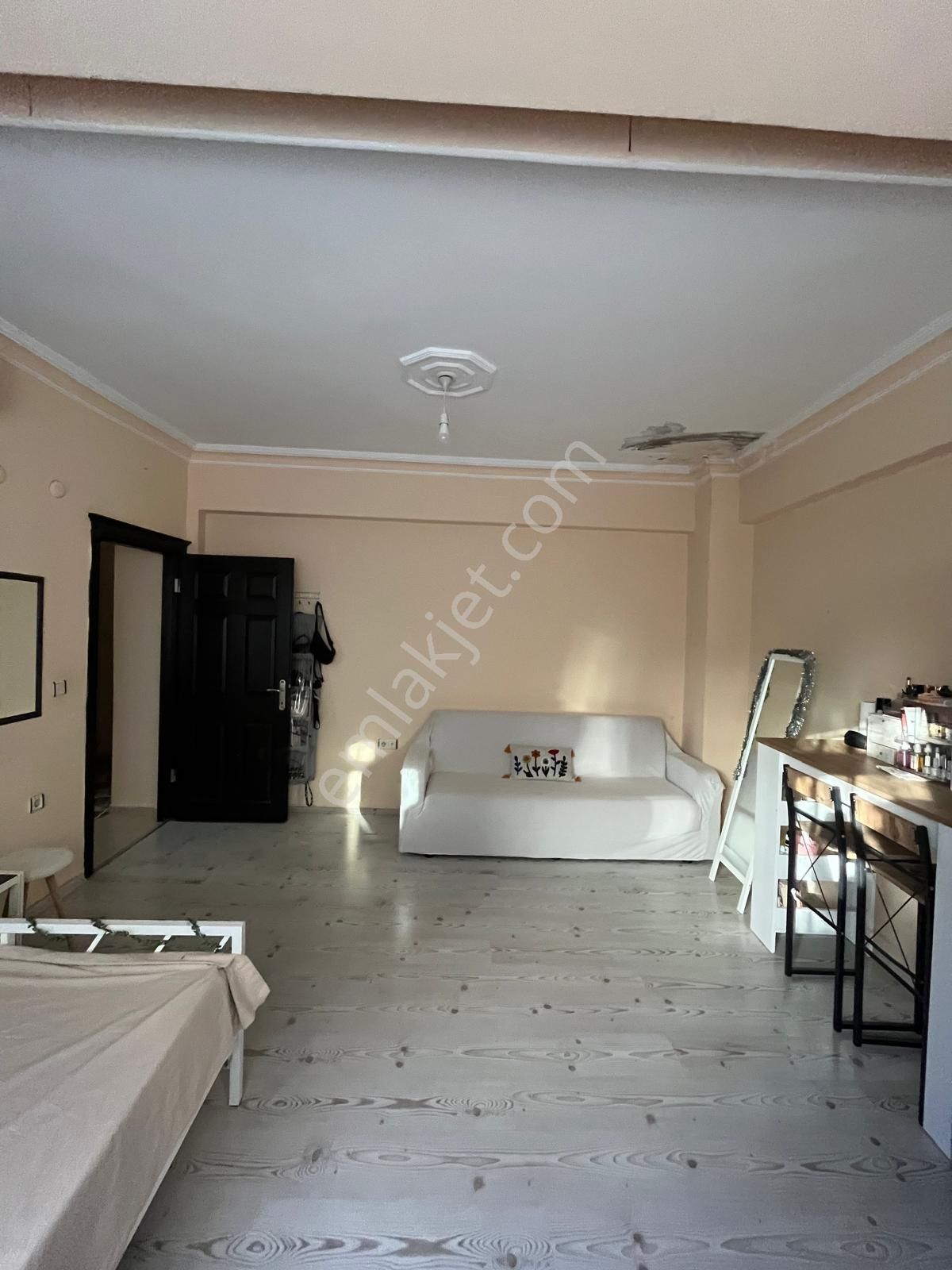 Merkezde Tramvay Yakını Çok Geniş 2+1 - Görsel 10