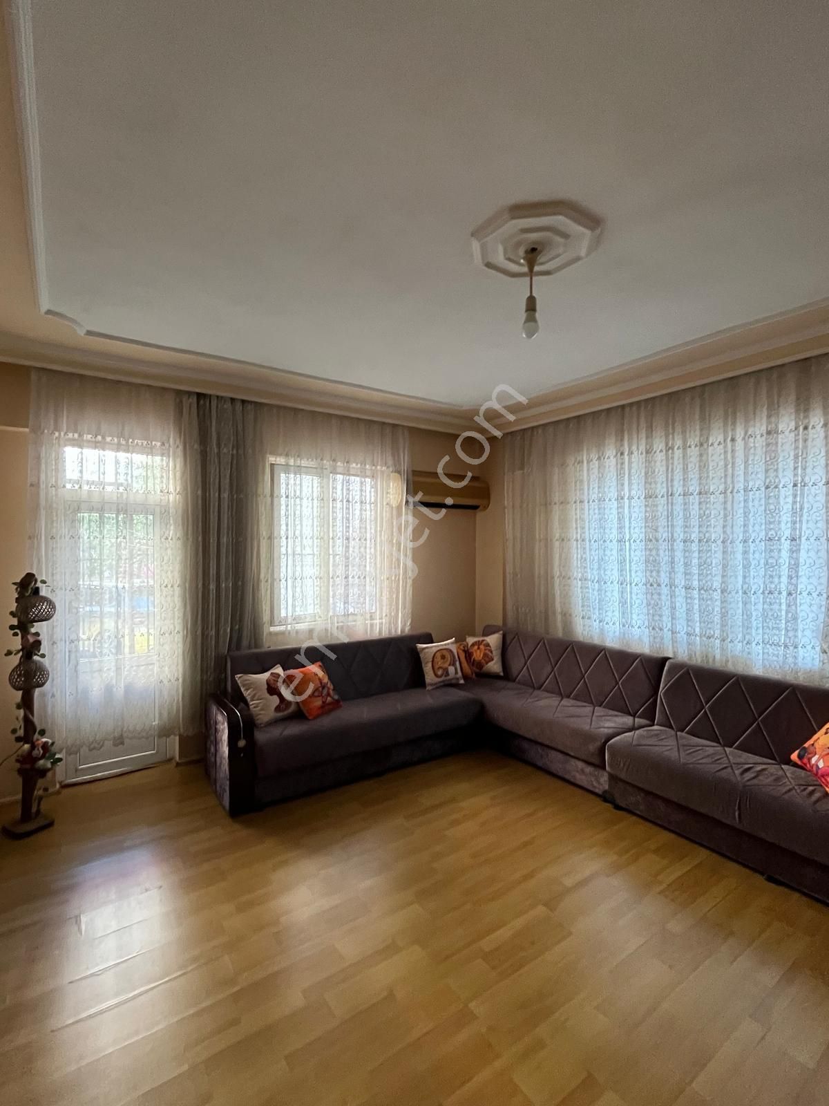 Merkezde Tramvay Yakını Çok Geniş 2+1 - Görsel 3