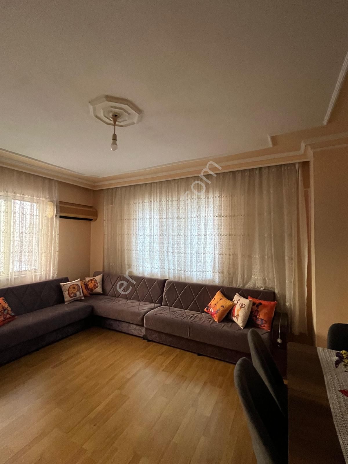 Merkezde Tramvay Yakını Çok Geniş 2+1