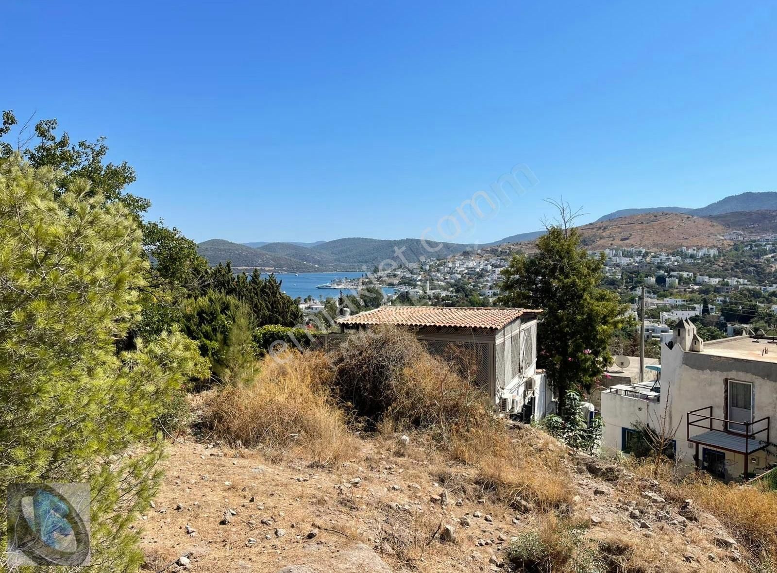 Favori'den Türkbükünde Deniz Manzaralı 20/40 İmarlı Villa Arsası - Görsel 4