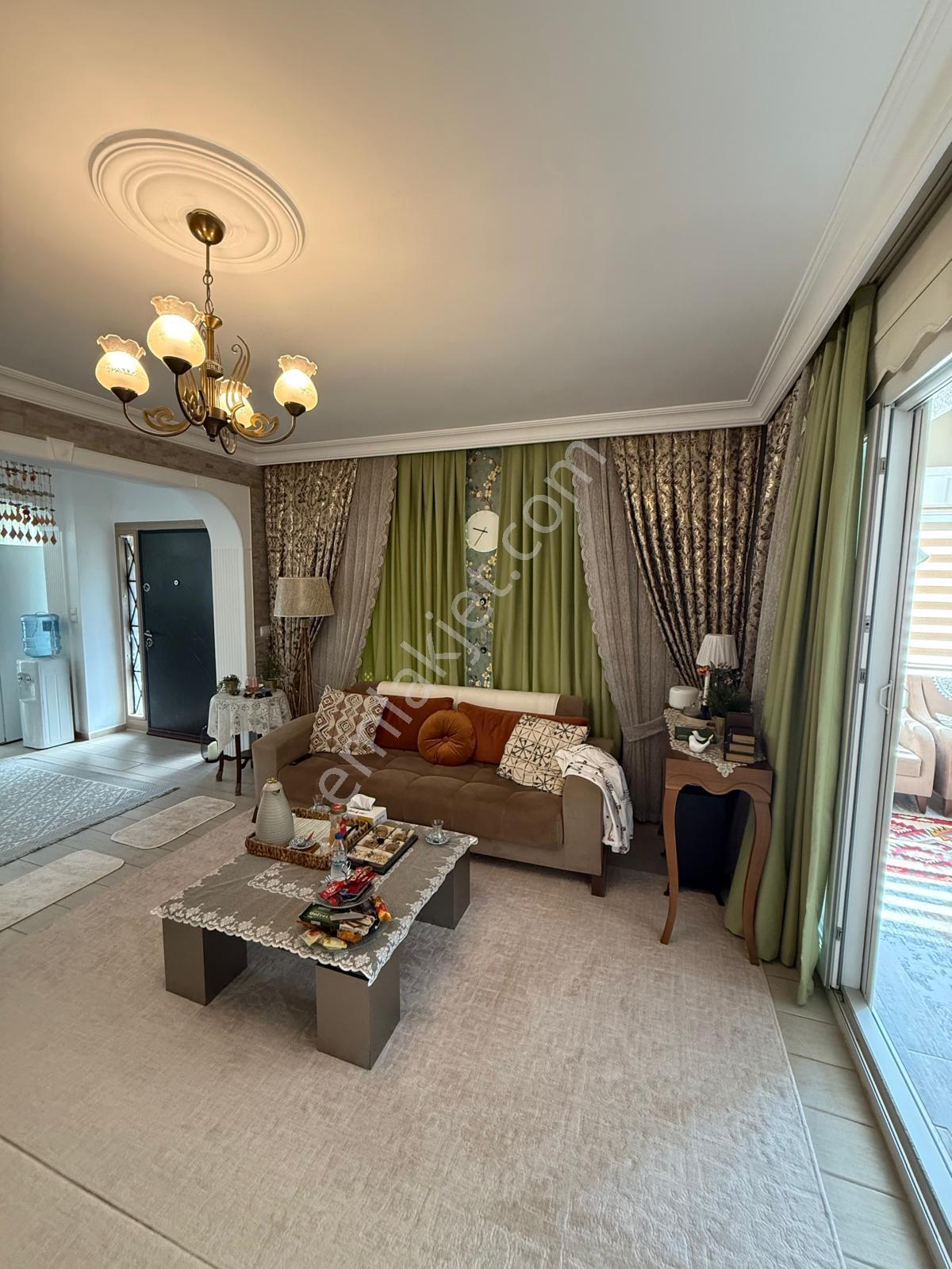 Kuşadası Davutlar Caferli'de Deniz Manzaralı Satılık Villa - Görsel 12