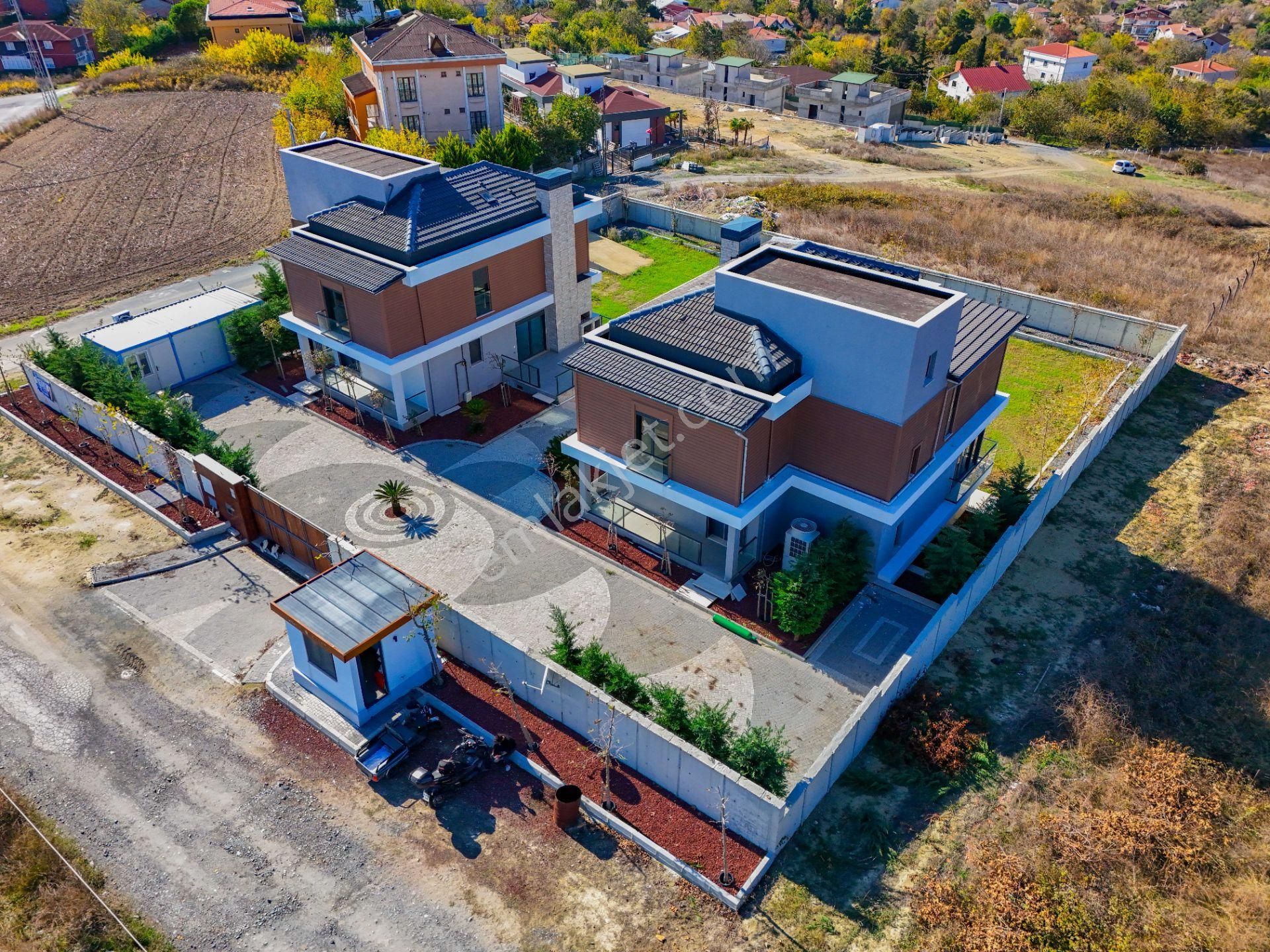 Arnavutköy Durusuda Satılık Tripleks Villa, Net 302 M2. Göl Manzaralı - Görsel 40