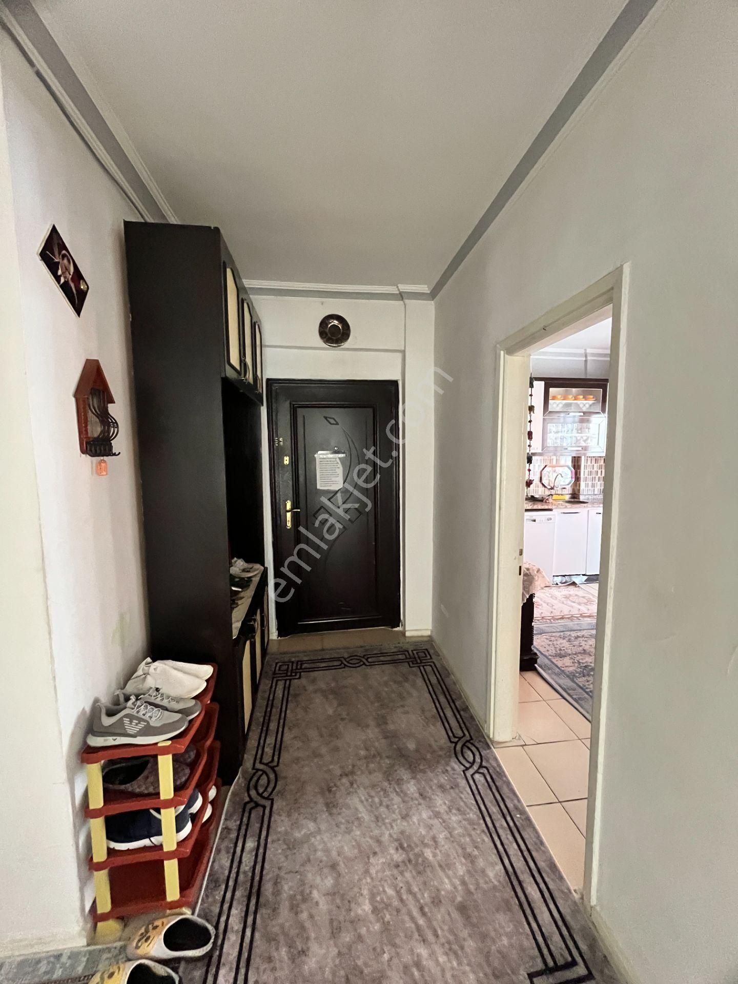 Servis Güzergahında Ayrı Mutfaklı Arakat 3+1 Daire - Görsel 23