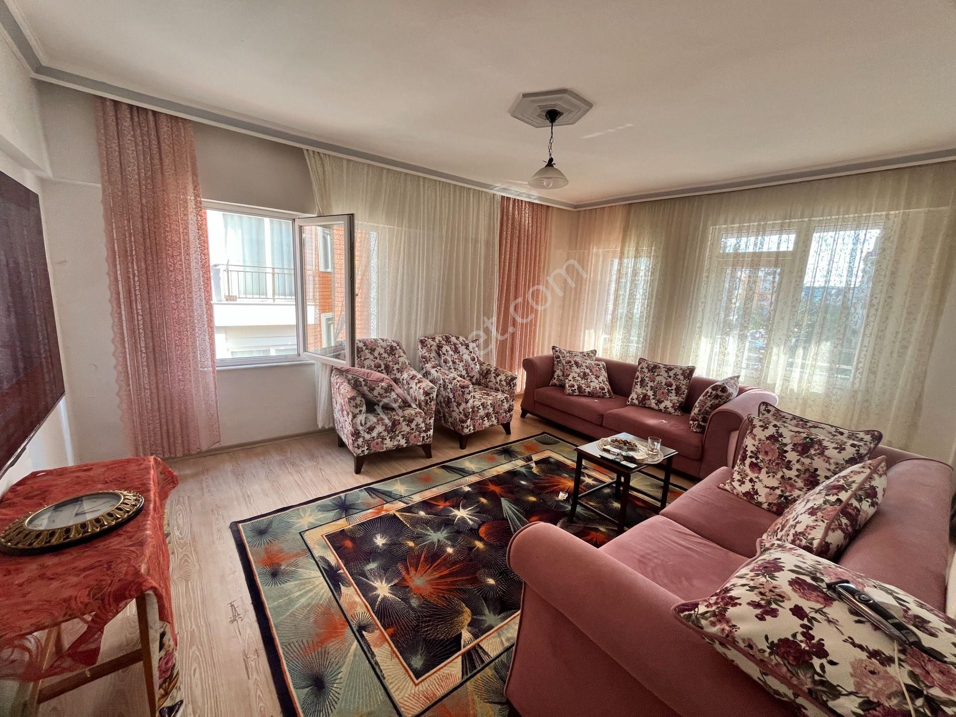 Servis Güzergahında Ayrı Mutfaklı Arakat 3+1 Daire - Görsel 3