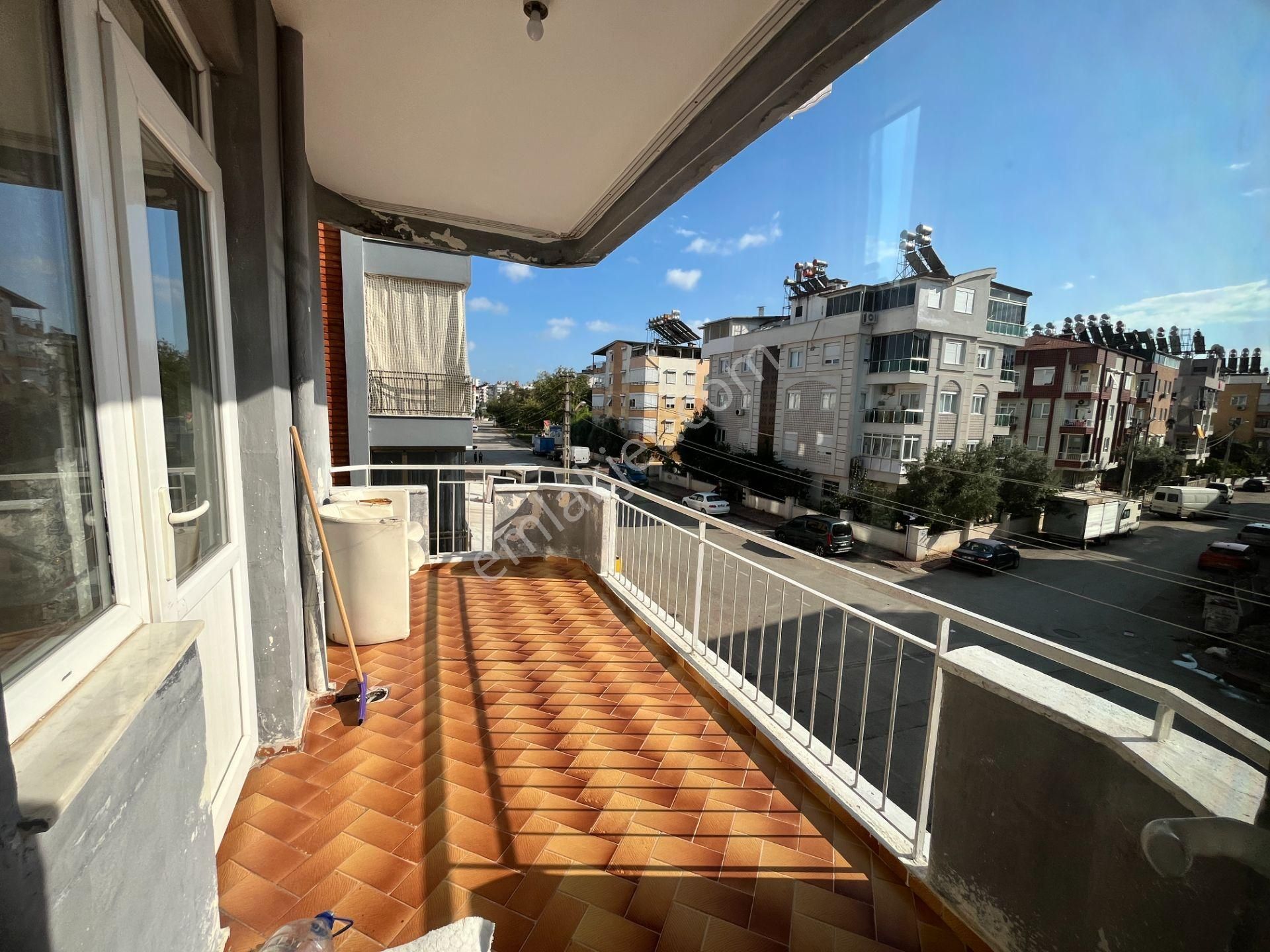 Servis Güzergahında Ayrı Mutfaklı Arakat 3+1 Daire - Görsel 6