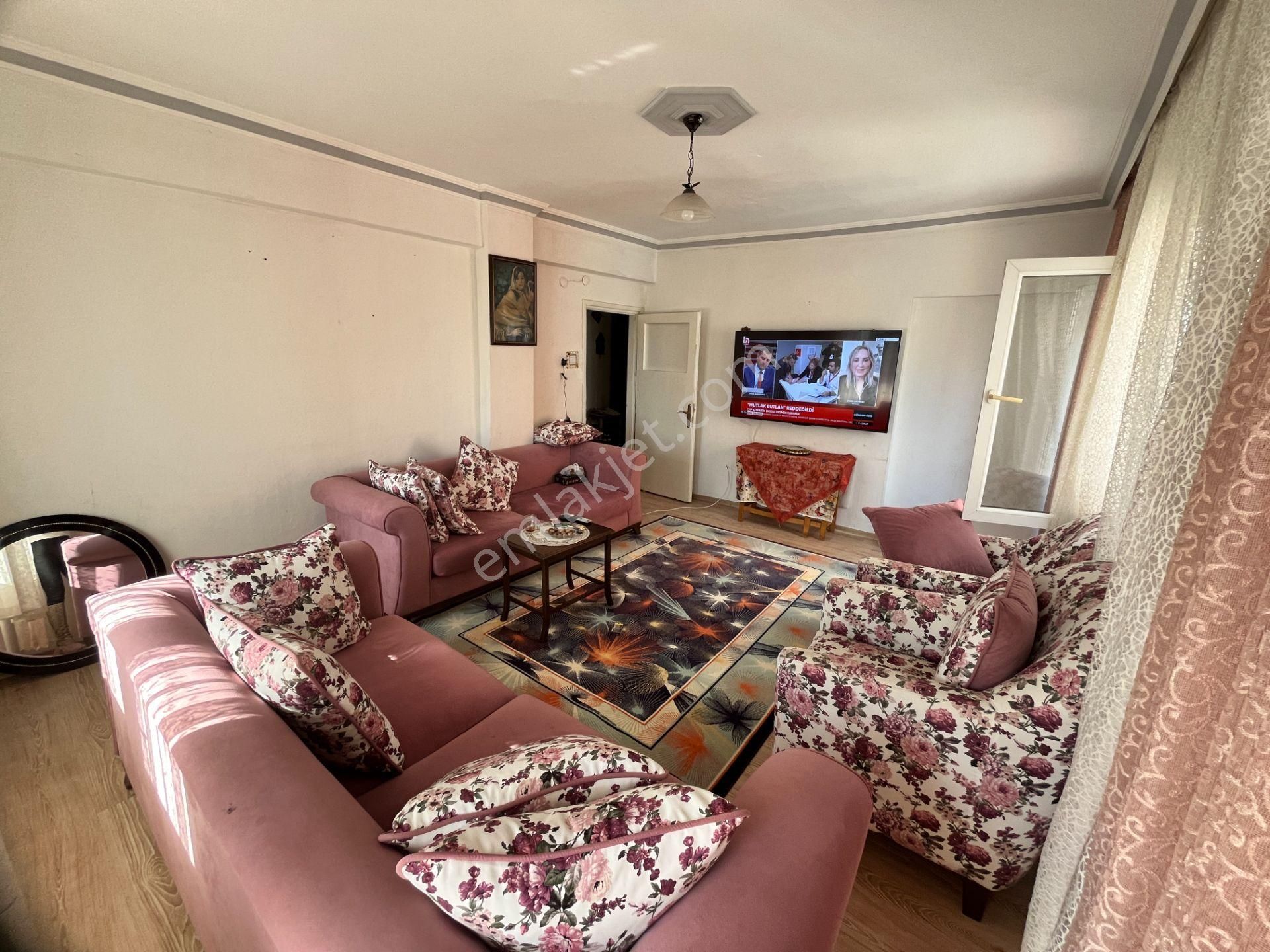 Servis Güzergahında Ayrı Mutfaklı Arakat 3+1 Daire - Görsel 2