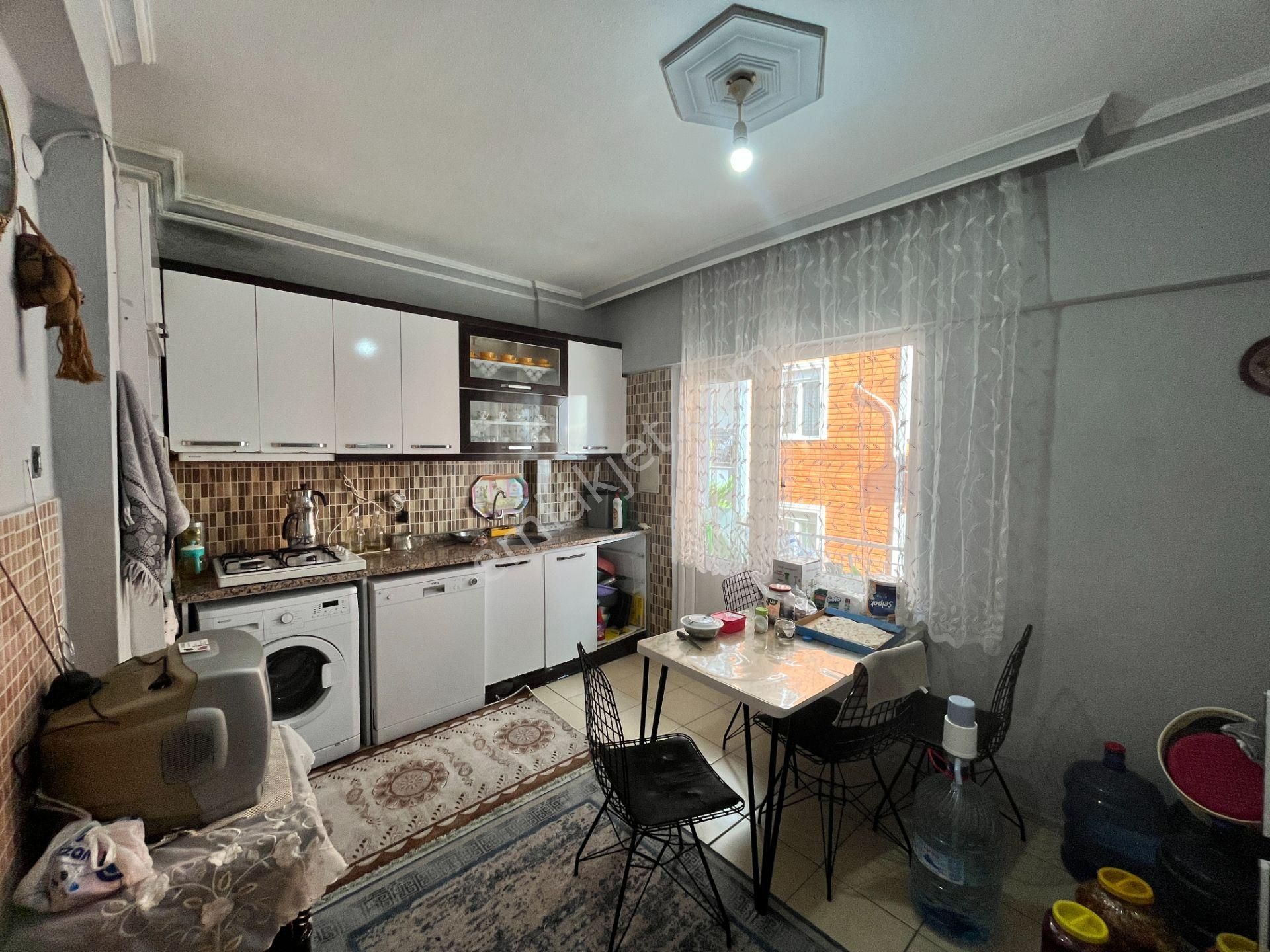 Servis Güzergahında Ayrı Mutfaklı Arakat 3+1 Daire - Görsel 13