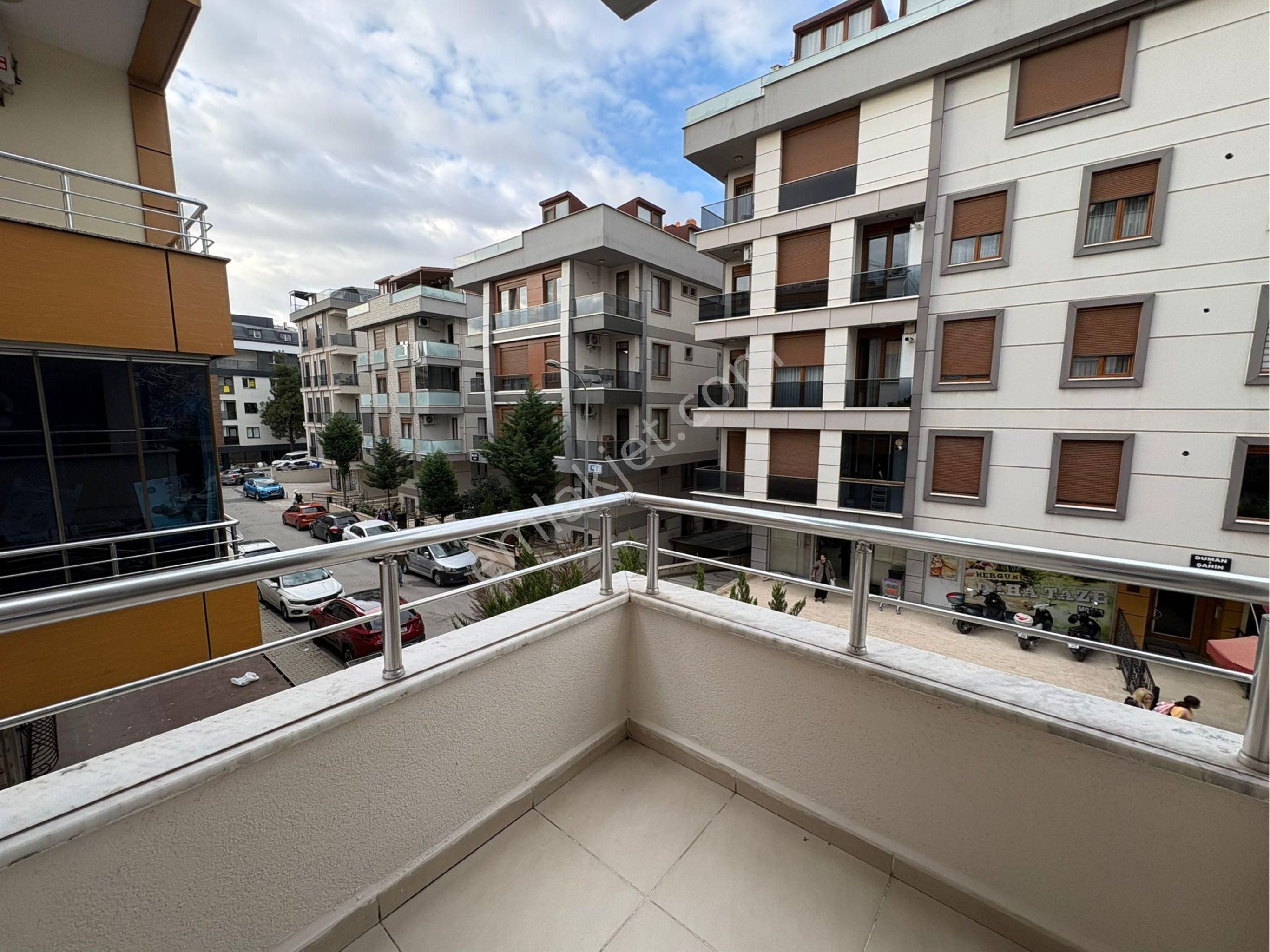 Oben'den Küçükyalıda Metroya Yakın 2+1 Net 60 M² - Görsel 7