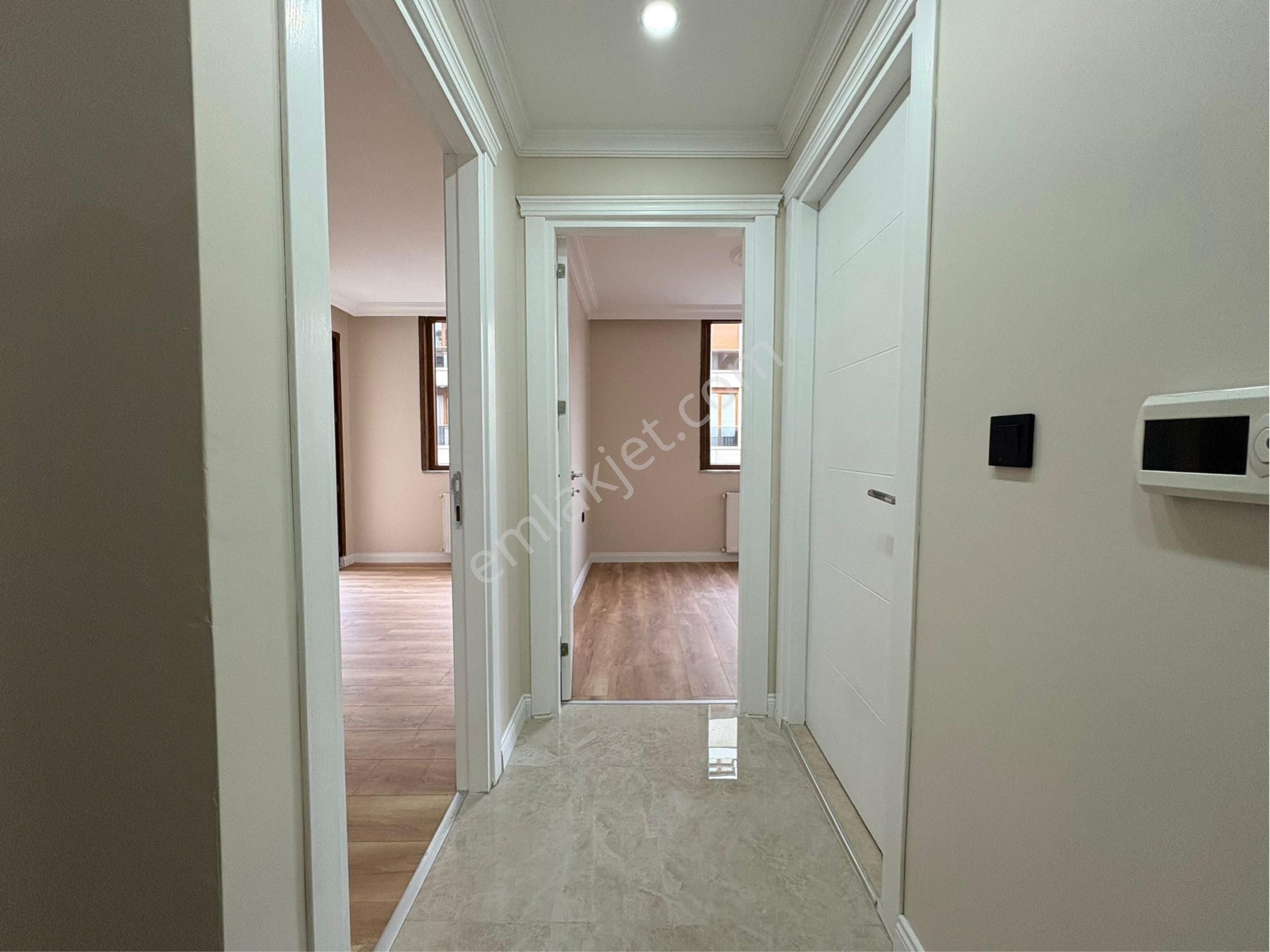 Oben'den Küçükyalıda Metroya Yakın 2+1 Net 60 M² - Görsel 28