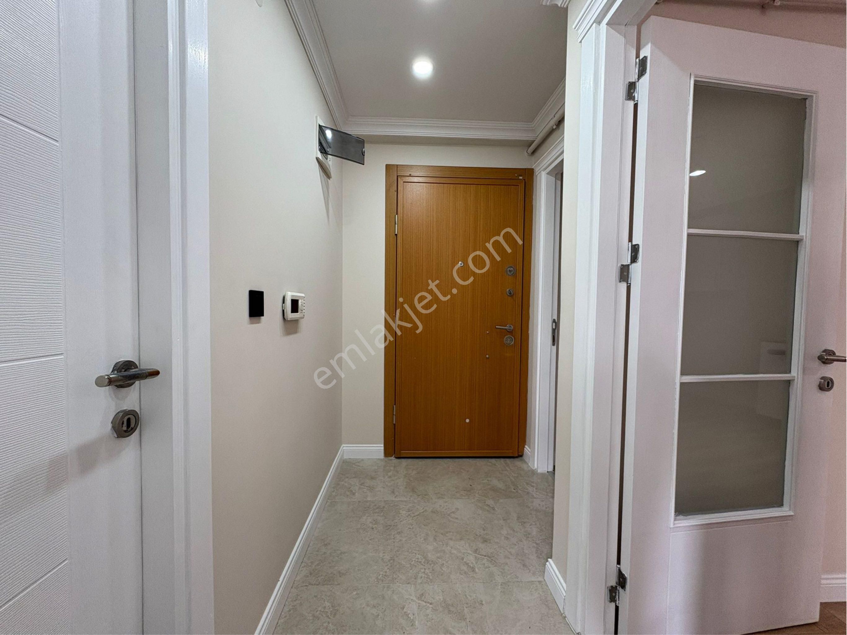 Oben'den Küçükyalıda Metroya Yakın 2+1 Net 60 M² - Görsel 23