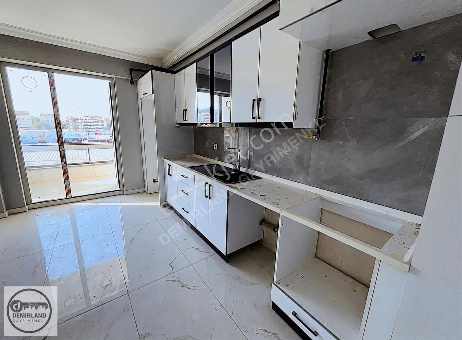 Demirland'dan Satılık Erka Çarşı'da Sıfır 3+1 Daire - Görsel 3