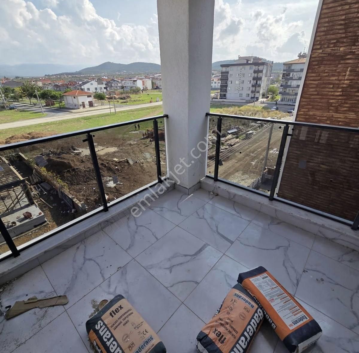 Bademalanı'nda Mükemmel Konumda Açık Mutfak 2+1 - Görsel 35