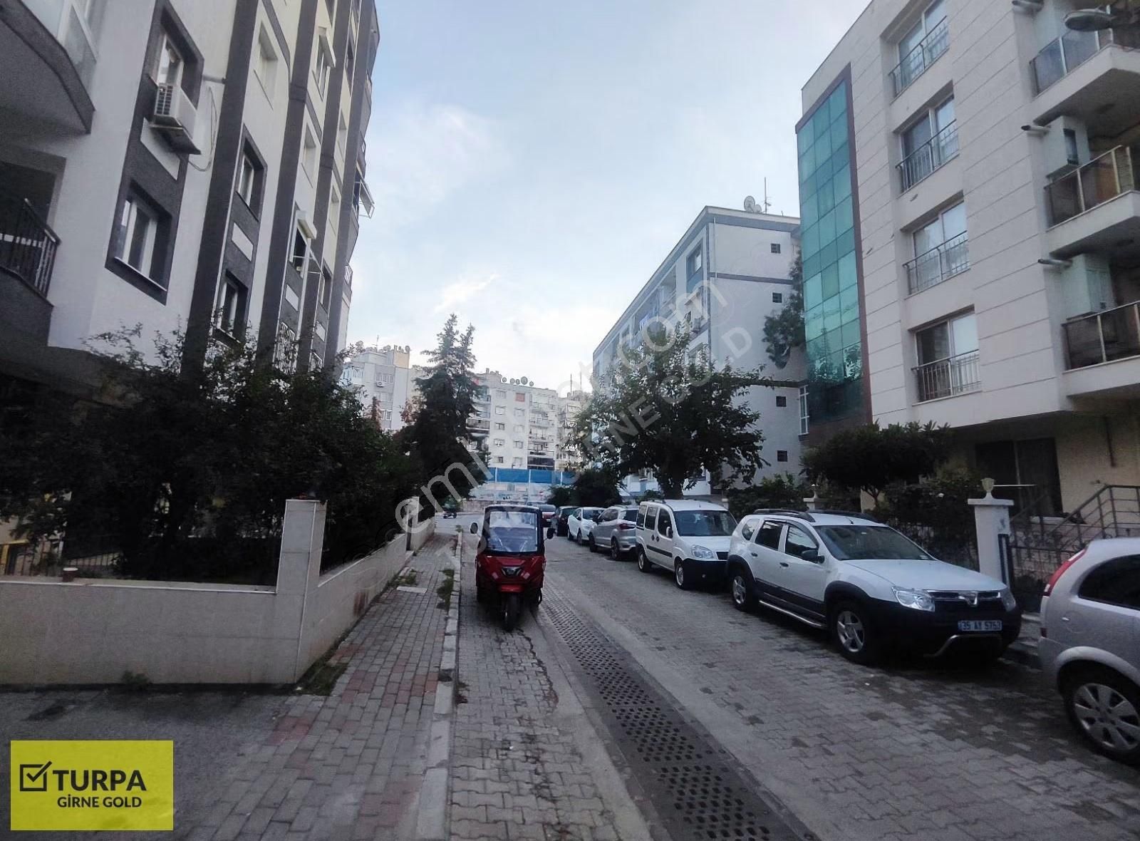 Karşıyaka Bahçelievler De Satılık 3+1 Daire - Görsel 6