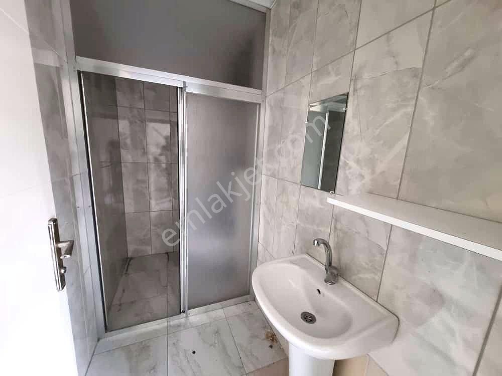 Mahmutlar Mahallesi Atatürk Caddesi Üzerinde Köşebaşı Kiralık Dükkan - Görsel 9
