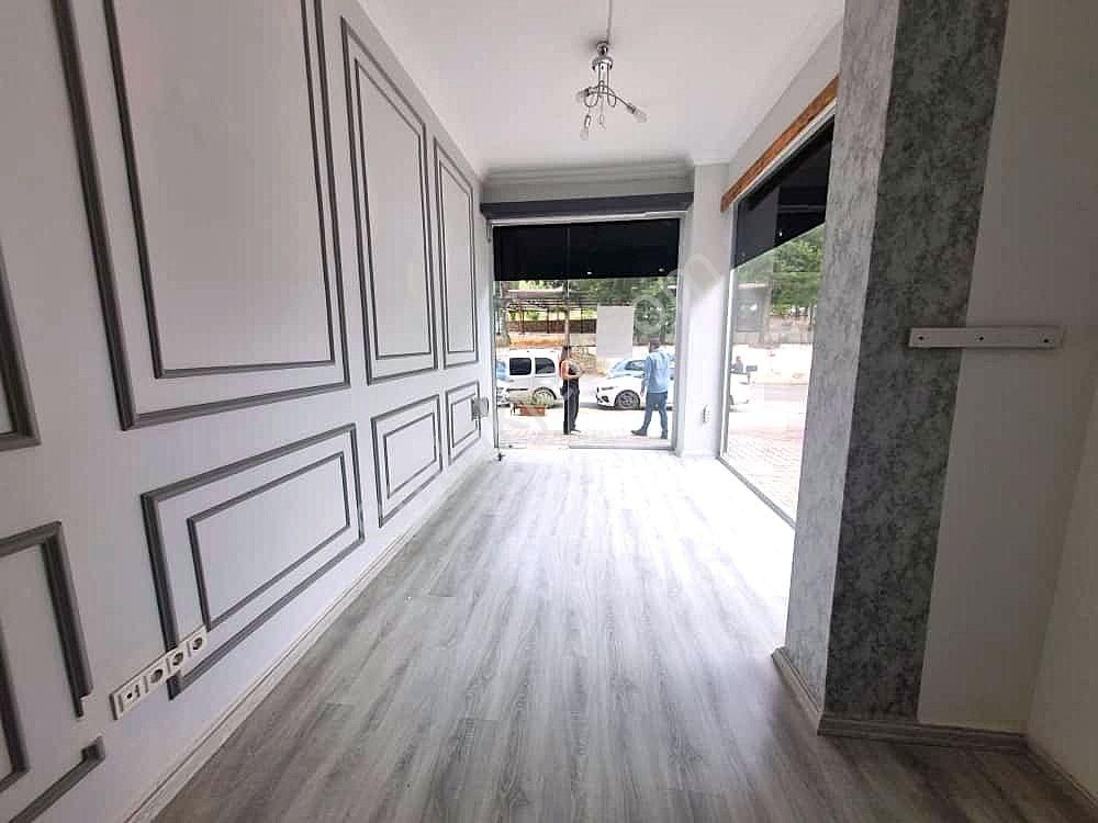 Mahmutlar Mahallesi Atatürk Caddesi Üzerinde Köşebaşı Kiralık Dükkan - Görsel 16