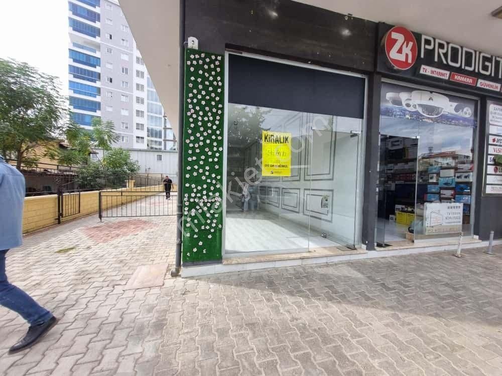 Mahmutlar Mahallesi Atatürk Caddesi Üzerinde Köşebaşı Kiralık Dükkan - Görsel 2