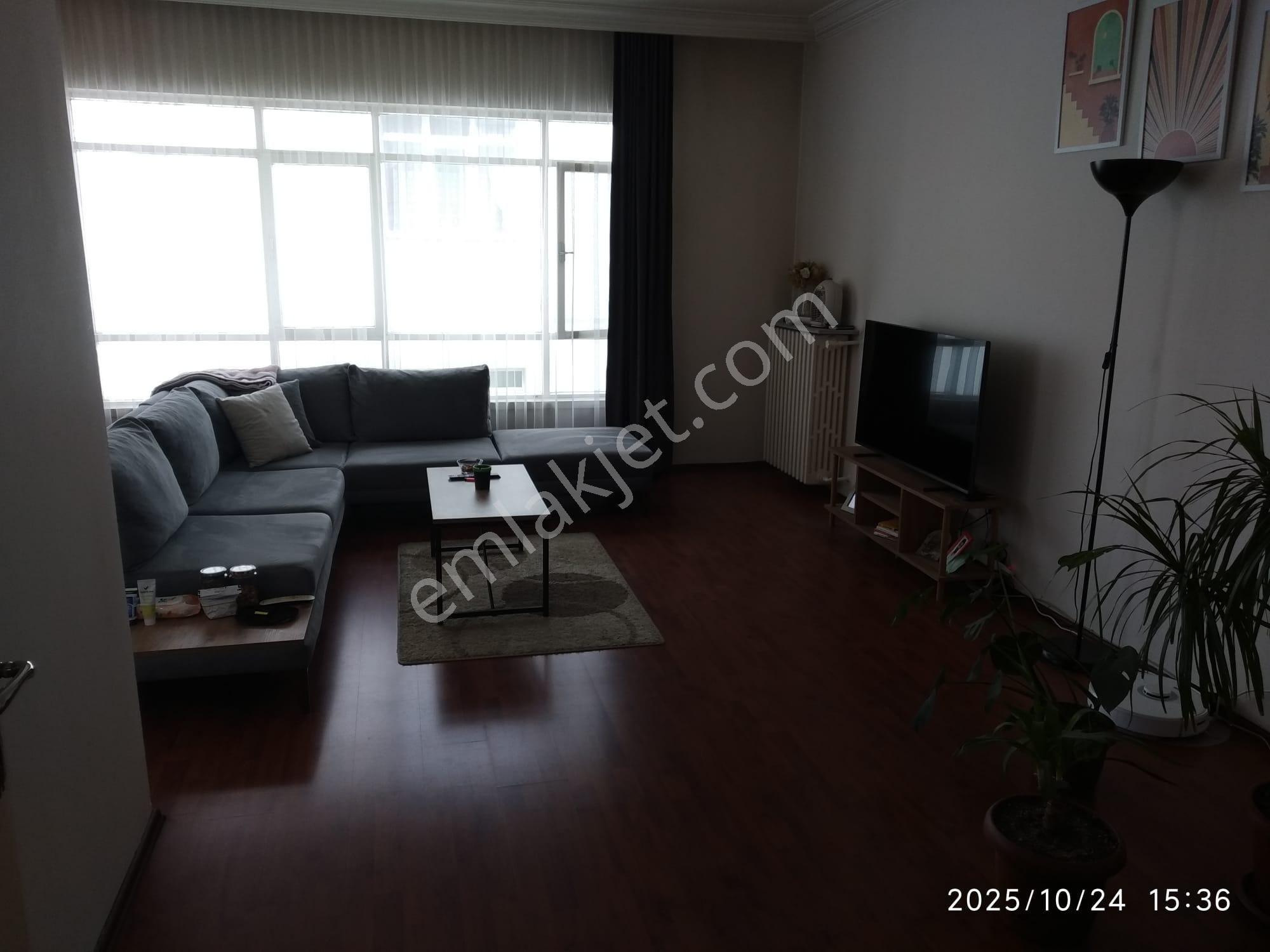 Demetevler Metrosuna Yakın Asansörlü Binada Bağımsız Salon 3+1 Ön Cephe Krediye Uygun Satılık Daire - Görsel 3