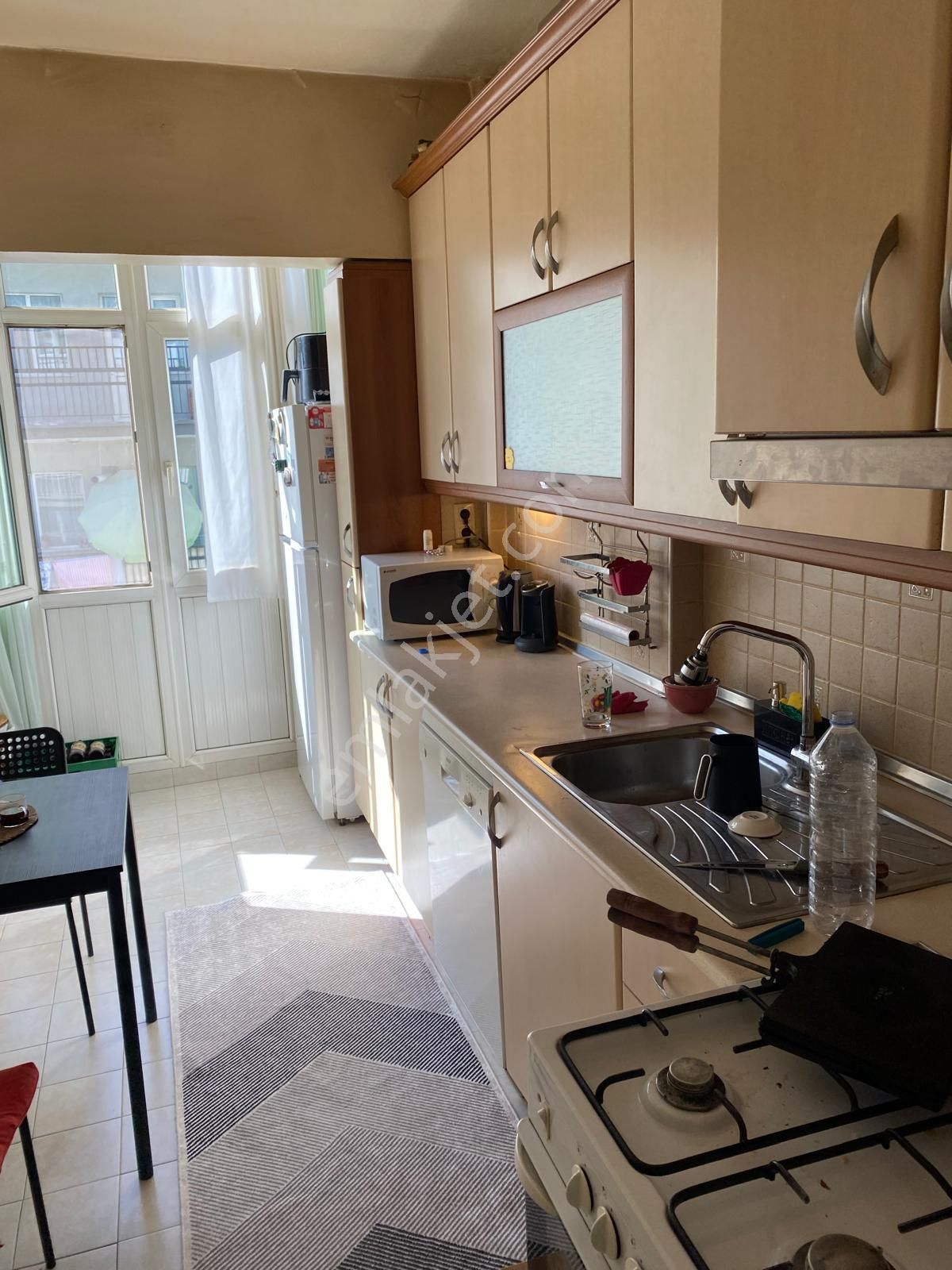 Demetevler Metrosuna Yakın Asansörlü Binada Bağımsız Salon 3+1 Ön Cephe Krediye Uygun Satılık Daire - Görsel 4