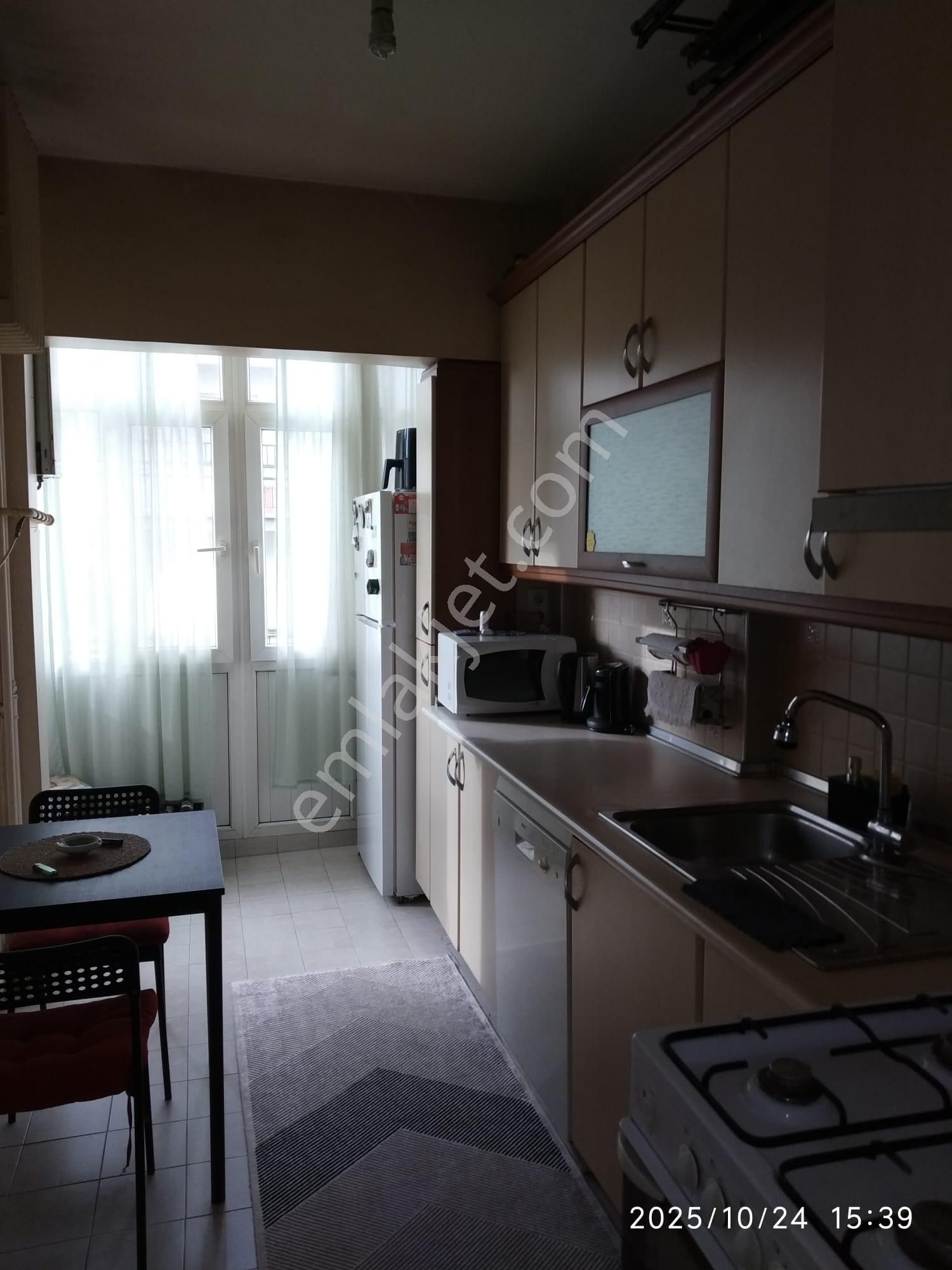 Demetevler Metrosuna Yakın Asansörlü Binada Bağımsız Salon 3+1 Ön Cephe Krediye Uygun Satılık Daire - Görsel 5