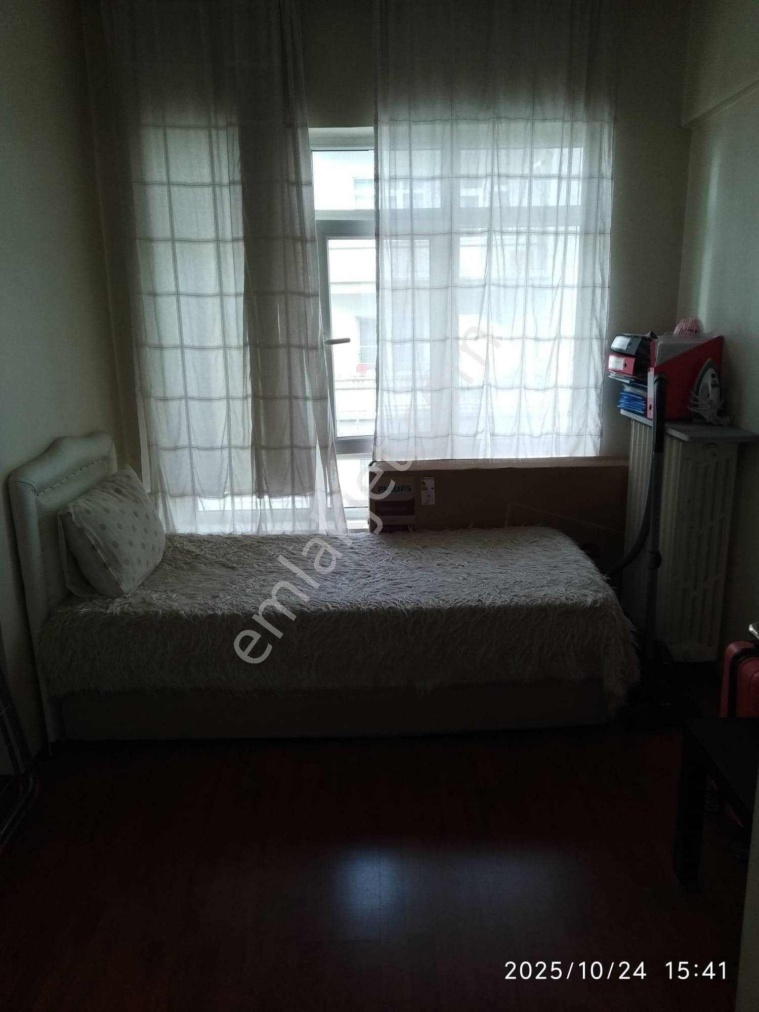 Demetevler Metrosuna Yakın Asansörlü Binada Bağımsız Salon 3+1 Ön Cephe Krediye Uygun Satılık Daire - Görsel 11