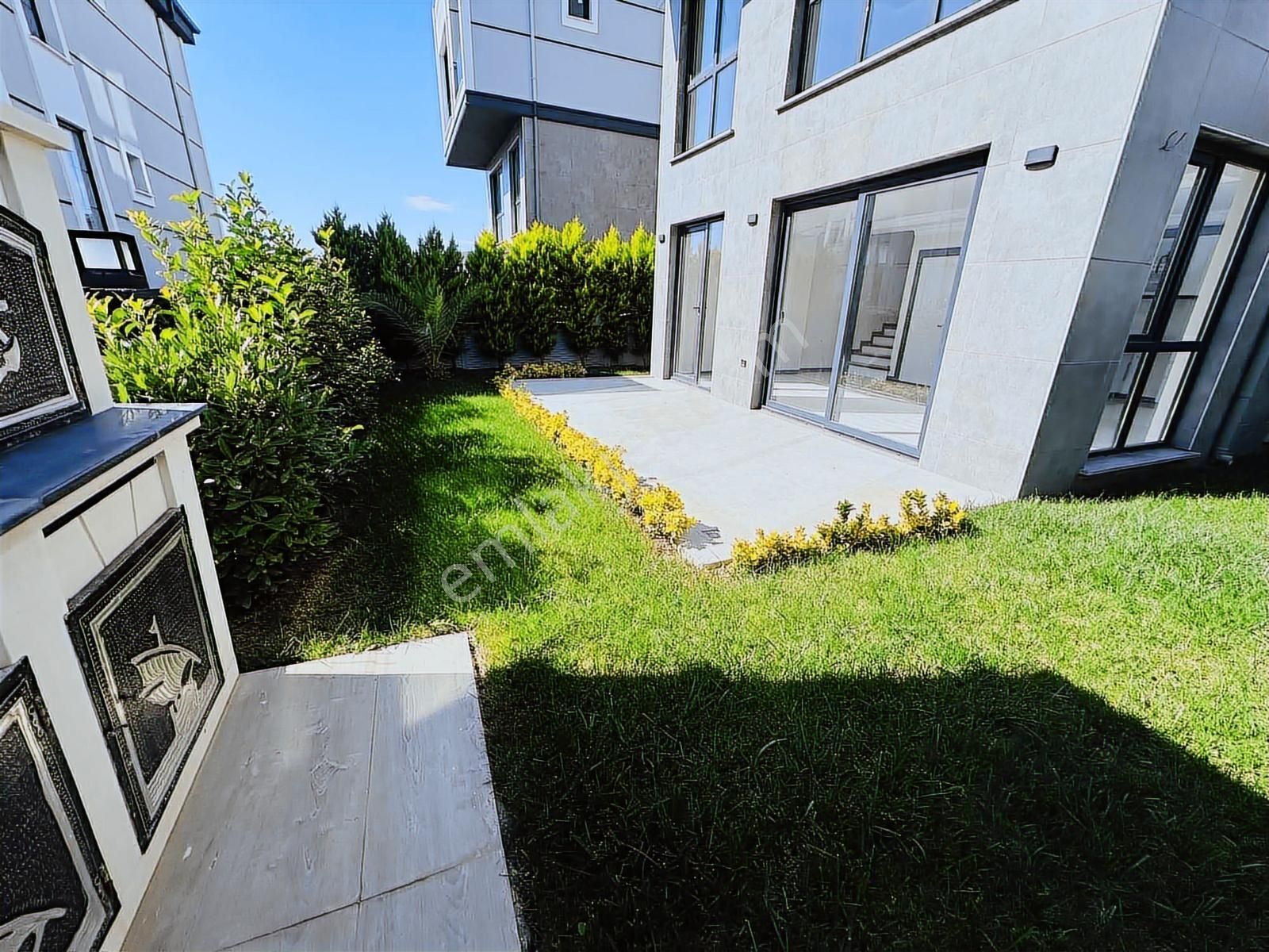 Farklı Mimari Kaliteli İşçilik Hepsi Bu Villada - Görsel 24