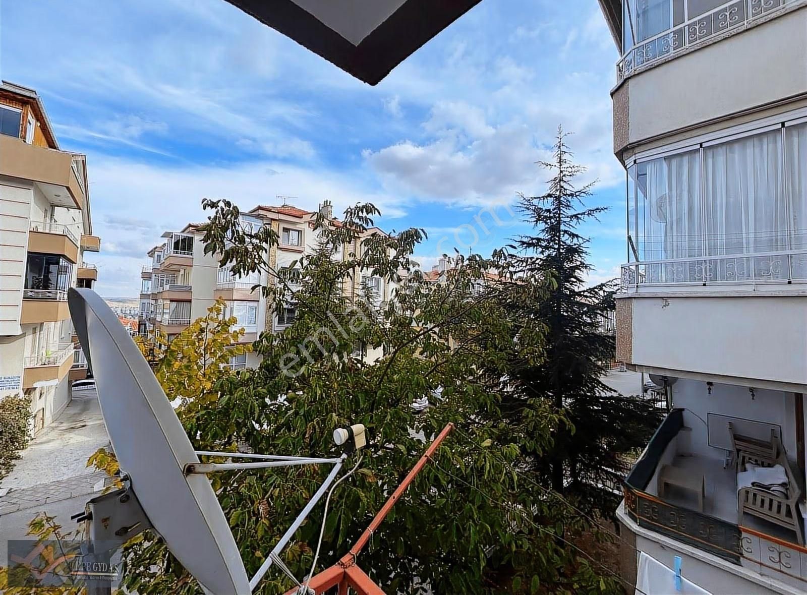 Genişliğine Şaşıracağınız Üç Balkonlu Arakat 3+1 Satılık Daire - Görsel 29