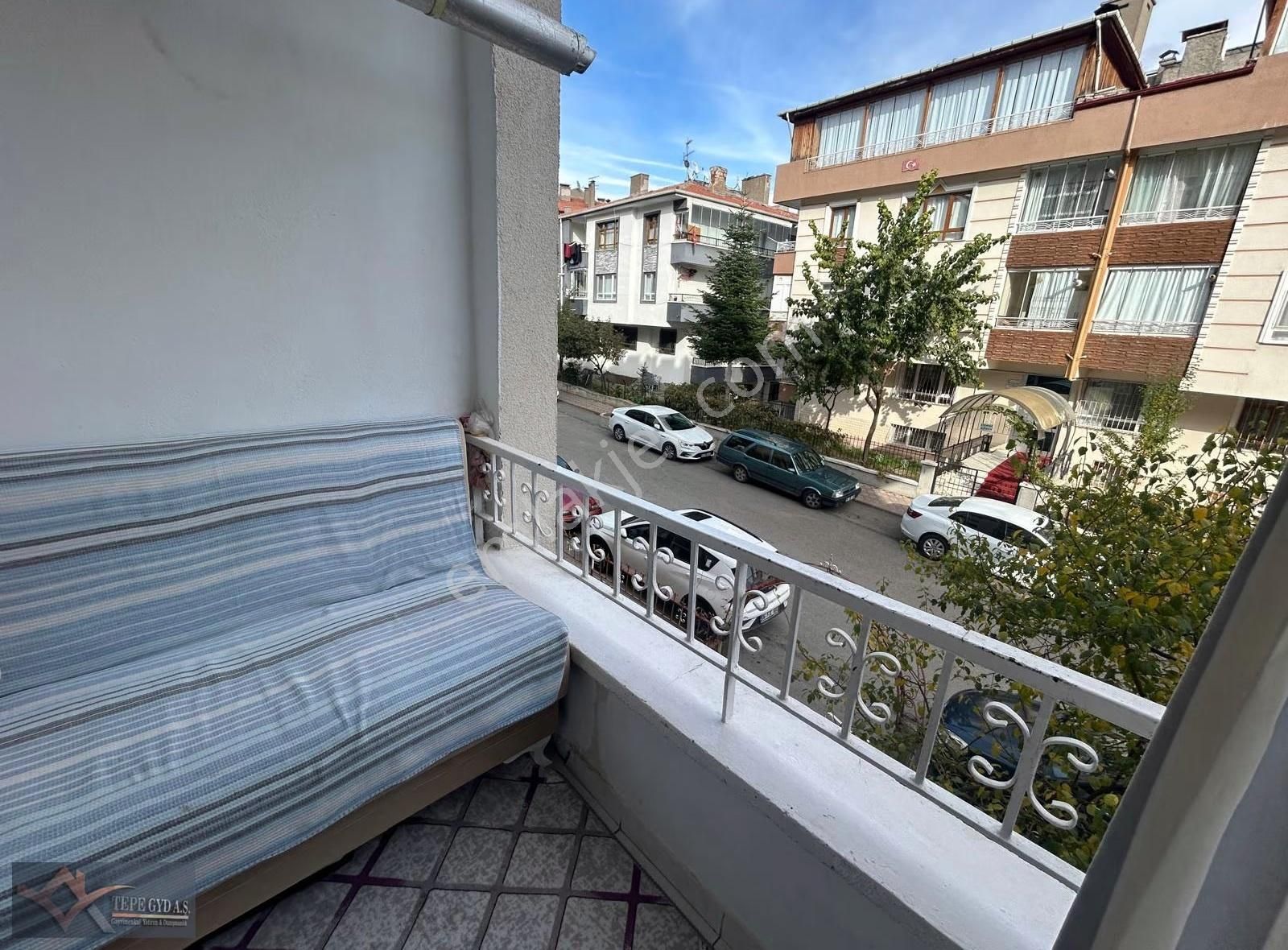 Genişliğine Şaşıracağınız Üç Balkonlu Arakat 3+1 Satılık Daire - Görsel 31