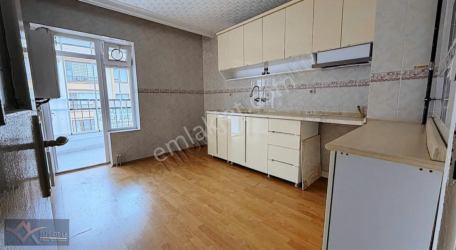 Ufuktepede Kilerli Ebeveyn Banyolu Satılık 3+1 Daire - Görsel 15
