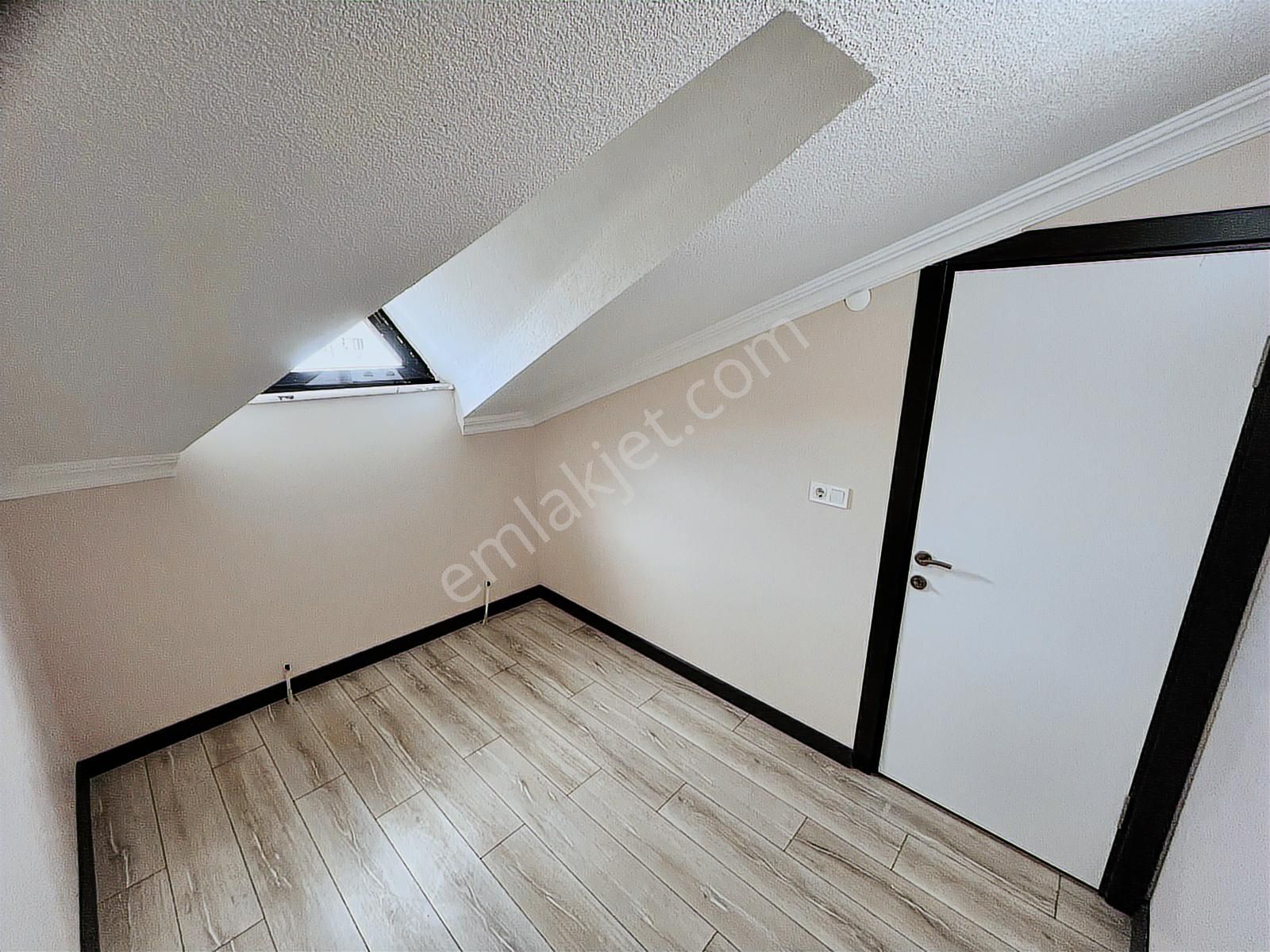 Denize Merkeze Yürüme Mesafeli 6+1 Müstakil Villa Teraslı Parklı - Görsel 6