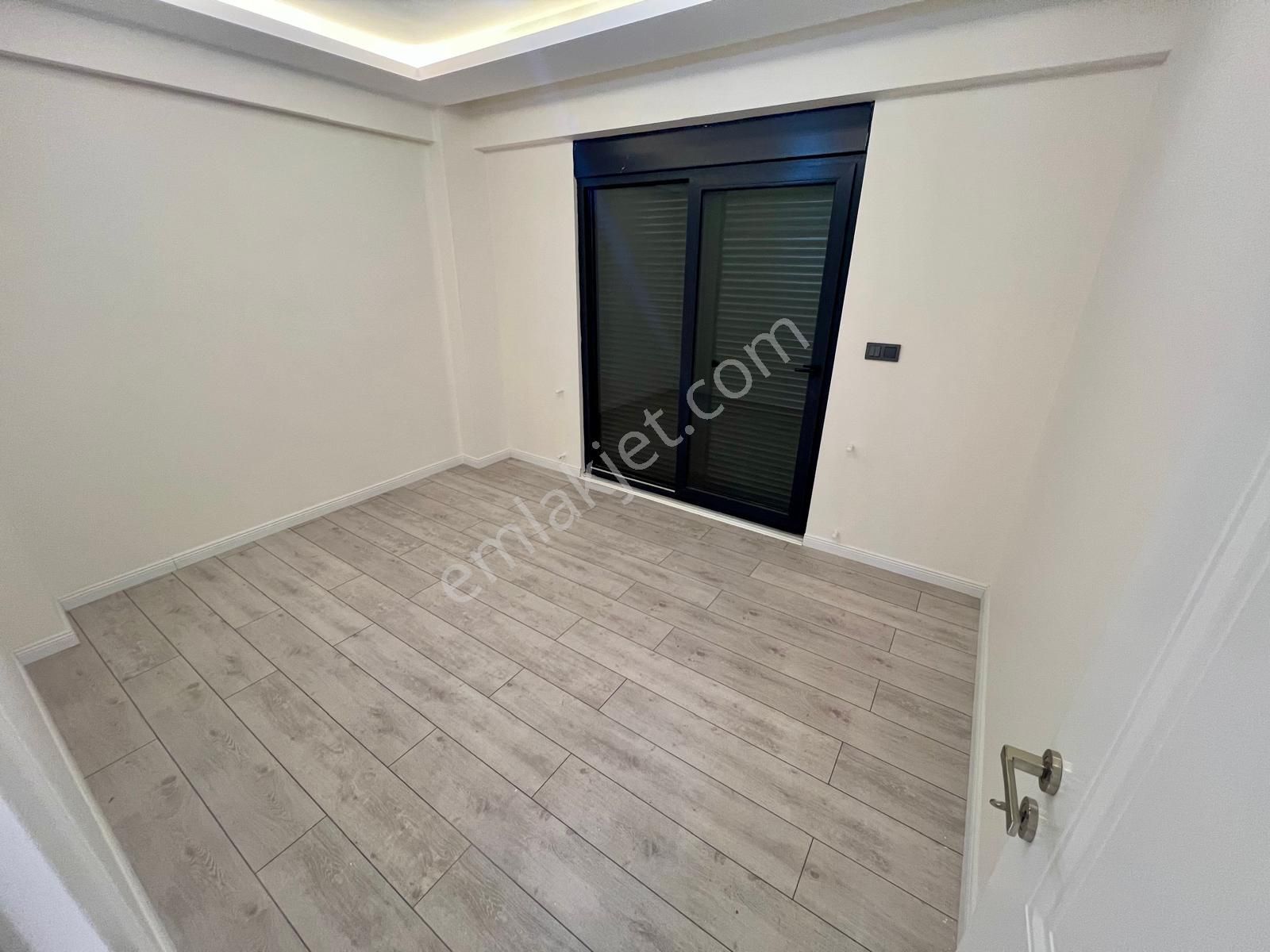 Akçay Aras Emlaktan Gürede Geniş Bahçeli 7+1 Müstakil Villa - Görsel 24