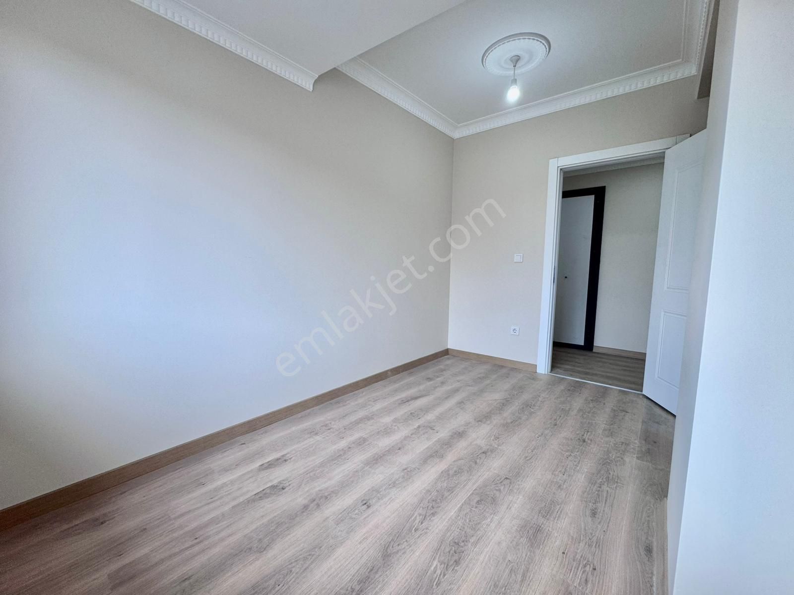 Pegaas'tan Metrobüse 5 Dk Satılık Sıfır 3+1 Ara Kat Daire - Görsel 17