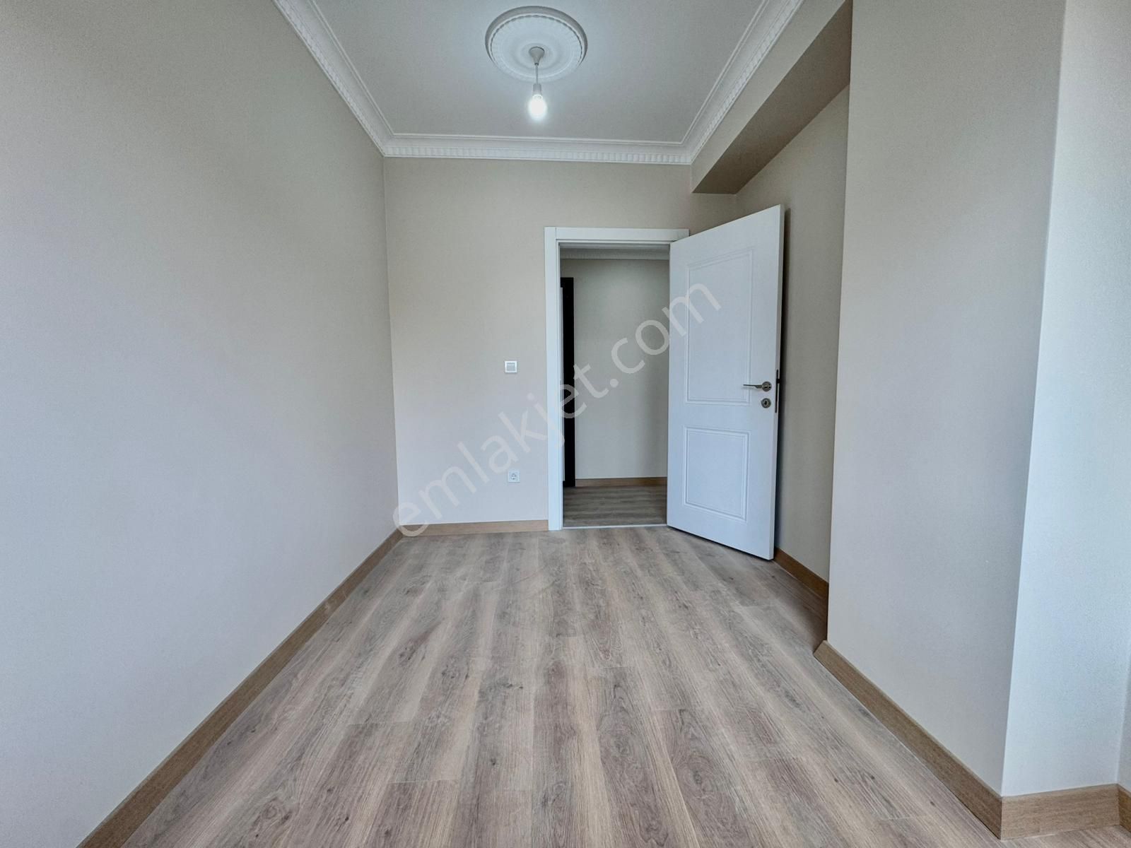 Pegaas'tan Metrobüse 5 Dk Satılık Sıfır 3+1 Ara Kat Daire - Görsel 16