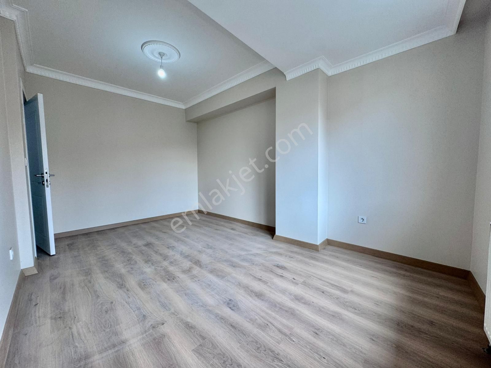 Pegaas'tan Metrobüse 5 Dk Satılık Sıfır 3+1 Ara Kat Daire - Görsel 31