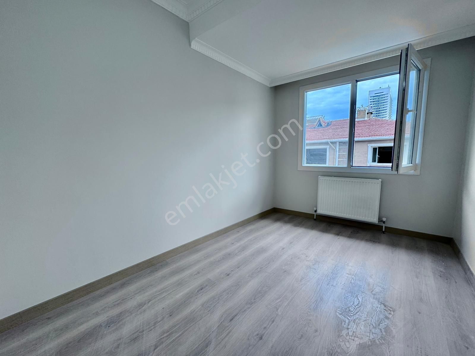 Pegaas'tan Metrobüse 5 Dk Satılık Sıfır 3+1 Ara Kat Daire - Görsel 23