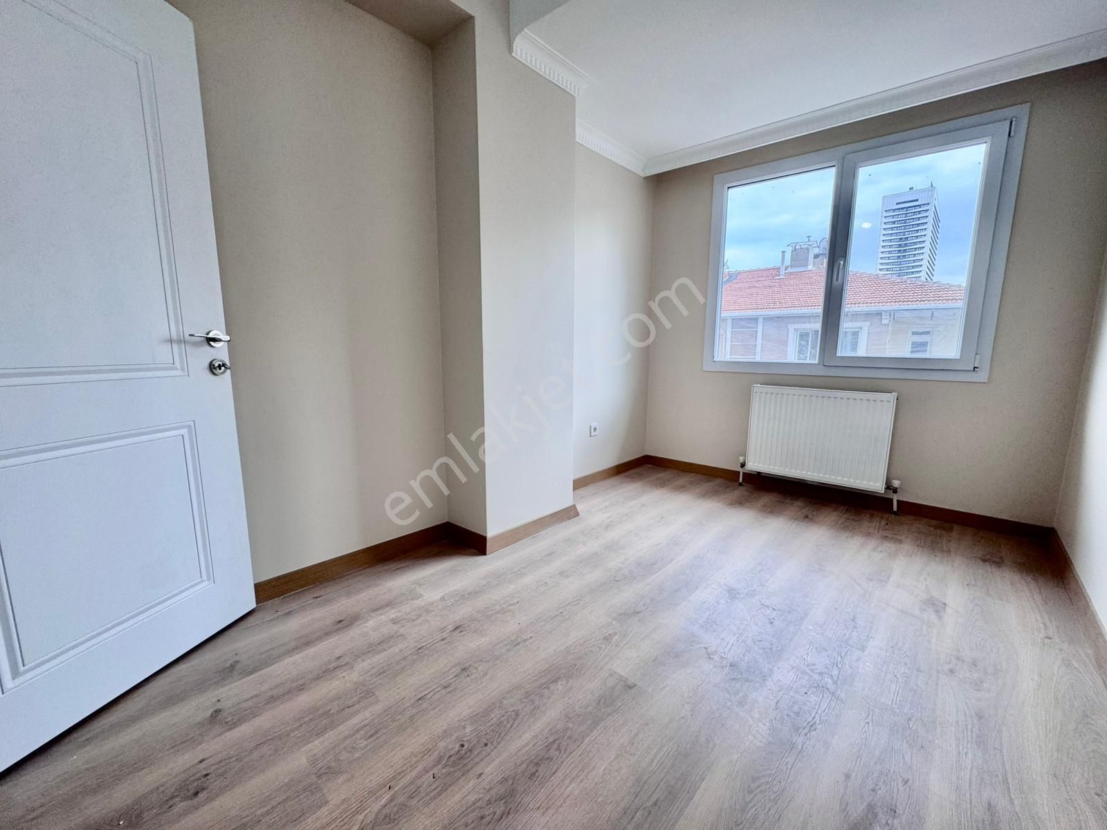 Pegaas'tan Metrobüse 5 Dk Satılık Sıfır 3+1 Ara Kat Daire - Görsel 13