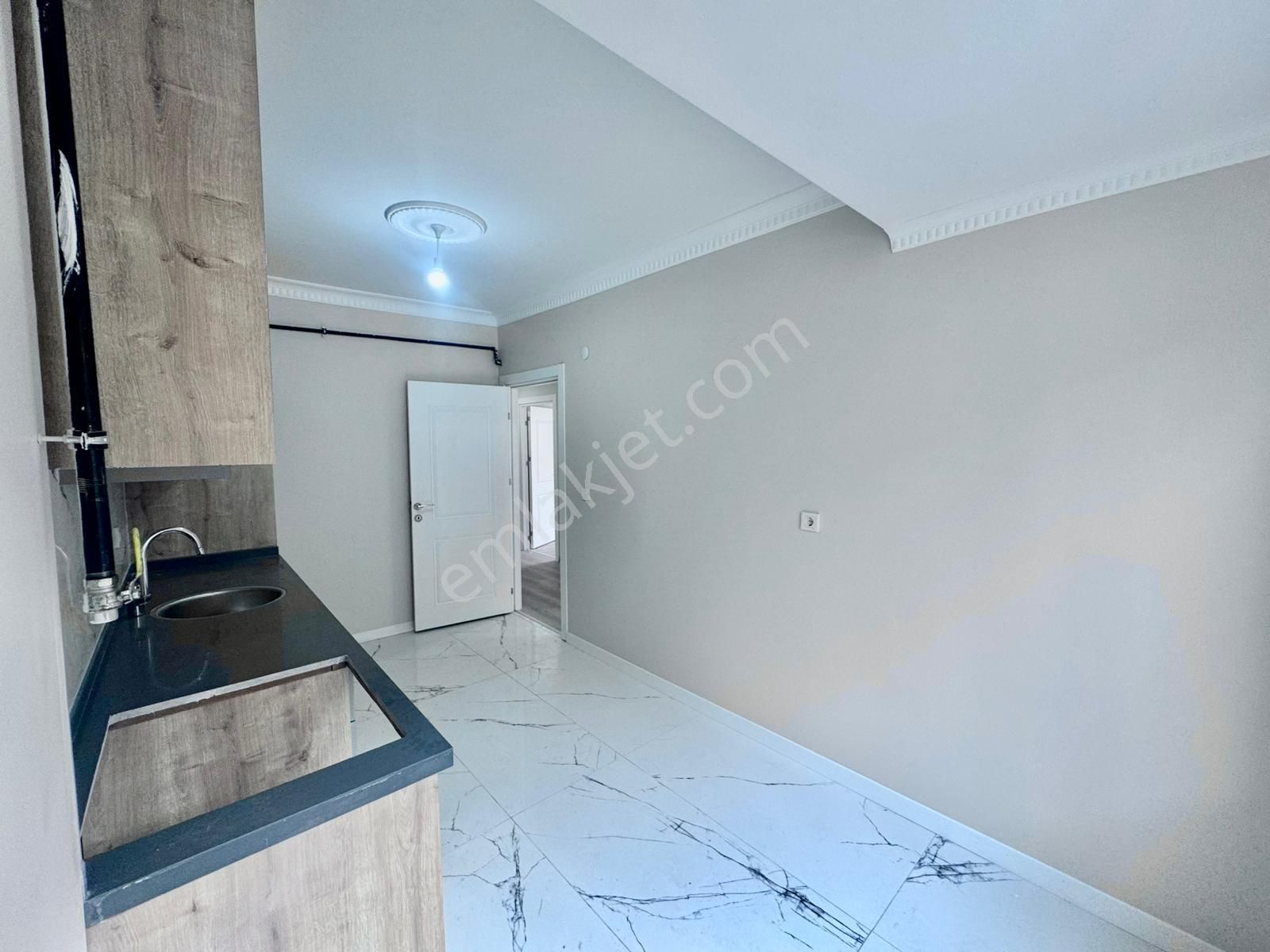 Pegaas'tan Metrobüse 5 Dk Satılık Sıfır 3+1 Ara Kat Daire - Görsel 12