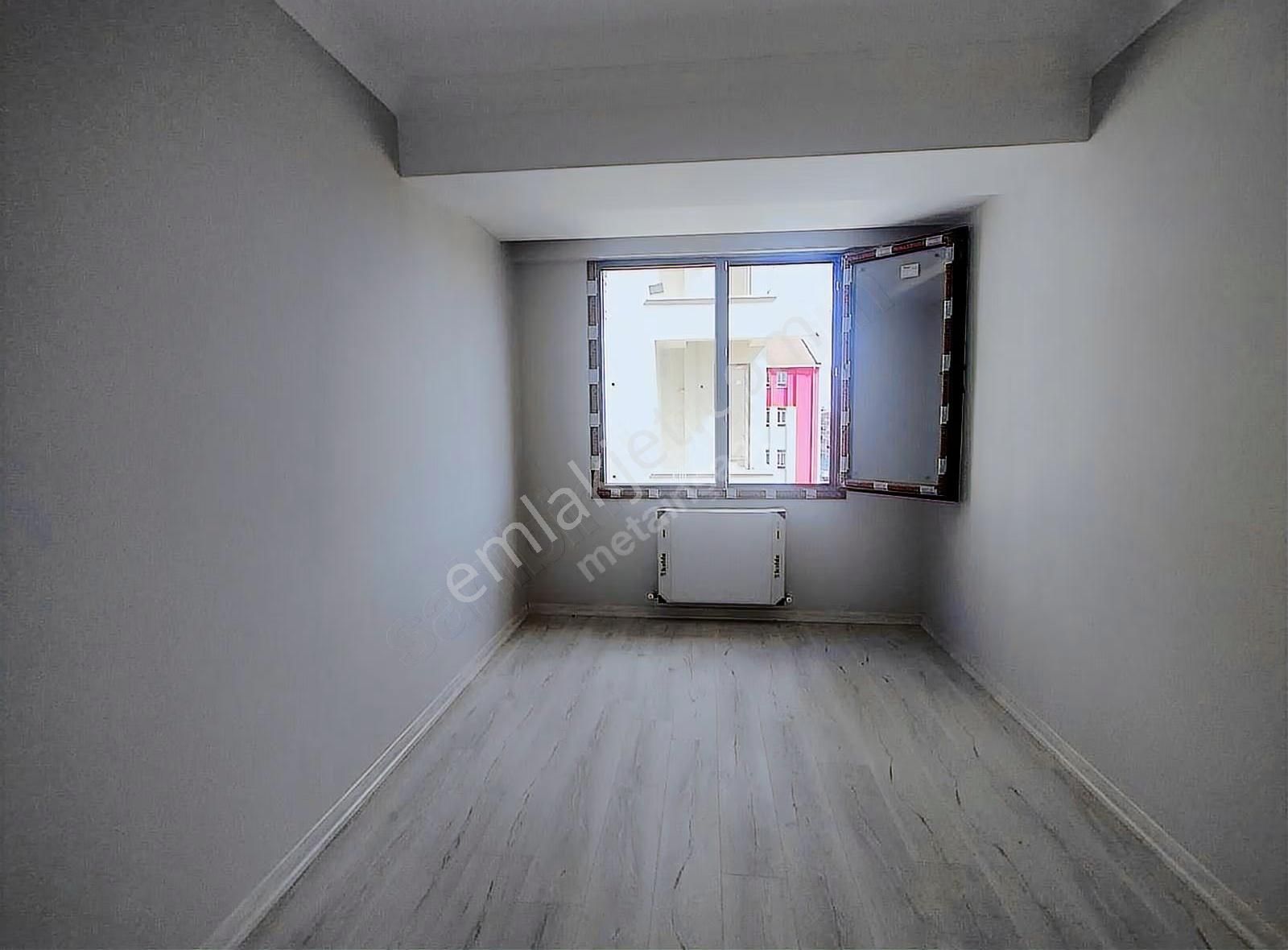 Küçükçekmece Cennette Otoparklı 115.m2.daire.3+1-7.250.000.tl - Görsel 8