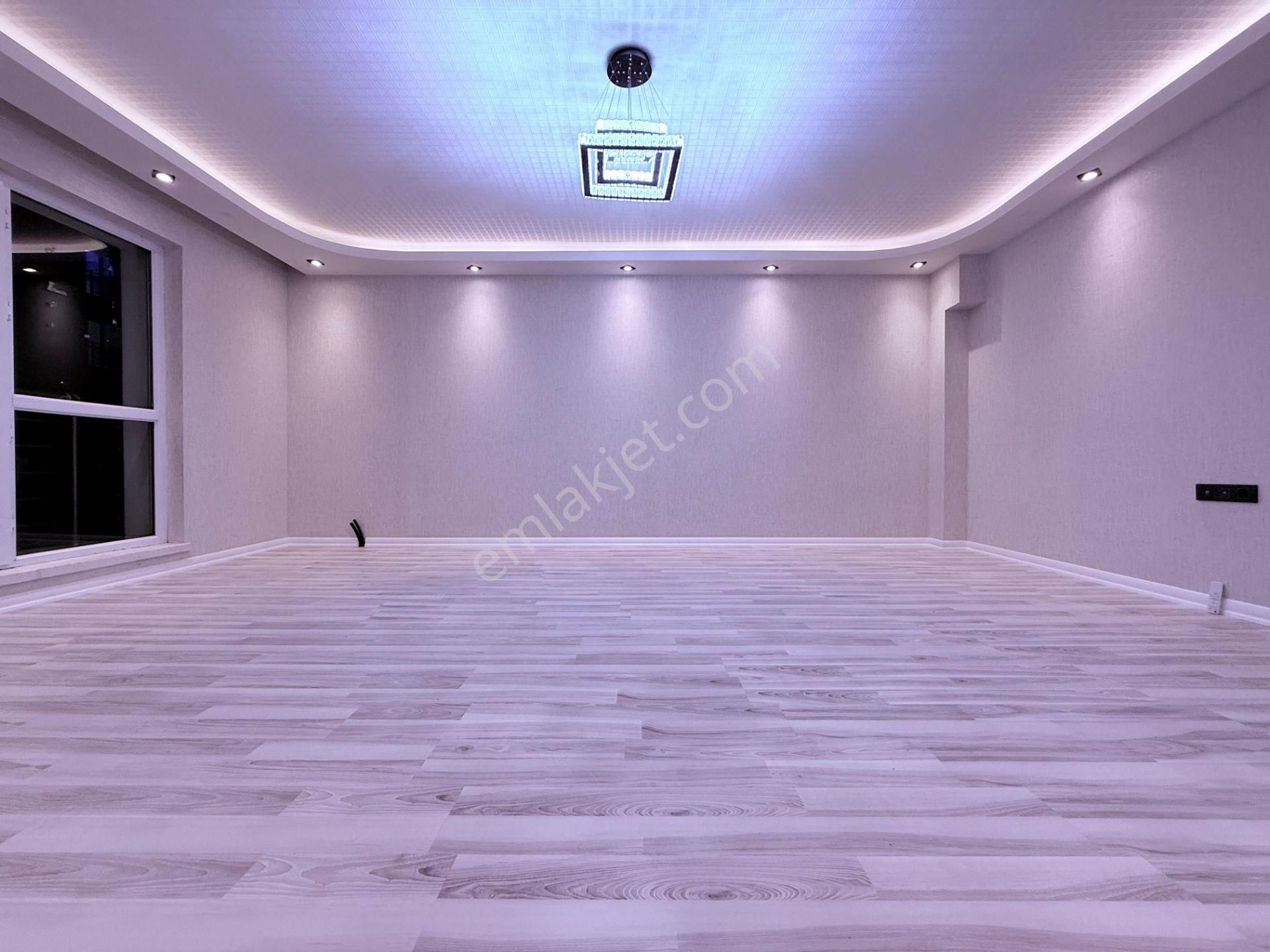 Evin Bizde Garantiden Öncepheli İskanlı 3+1 Acil Satılık Daire - Görsel 30