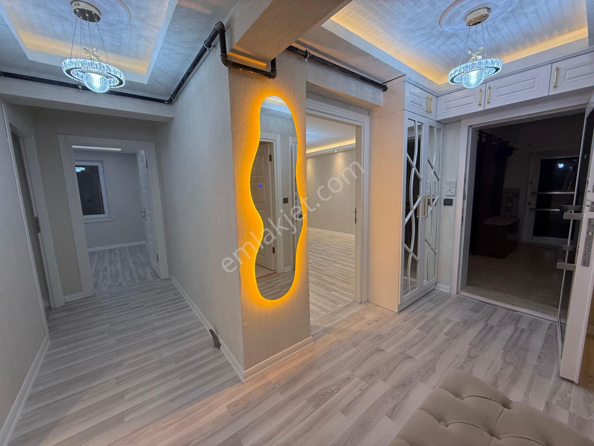 Evin Bizde Garantiden Öncepheli İskanlı 3+1 Acil Satılık Daire - Görsel 13