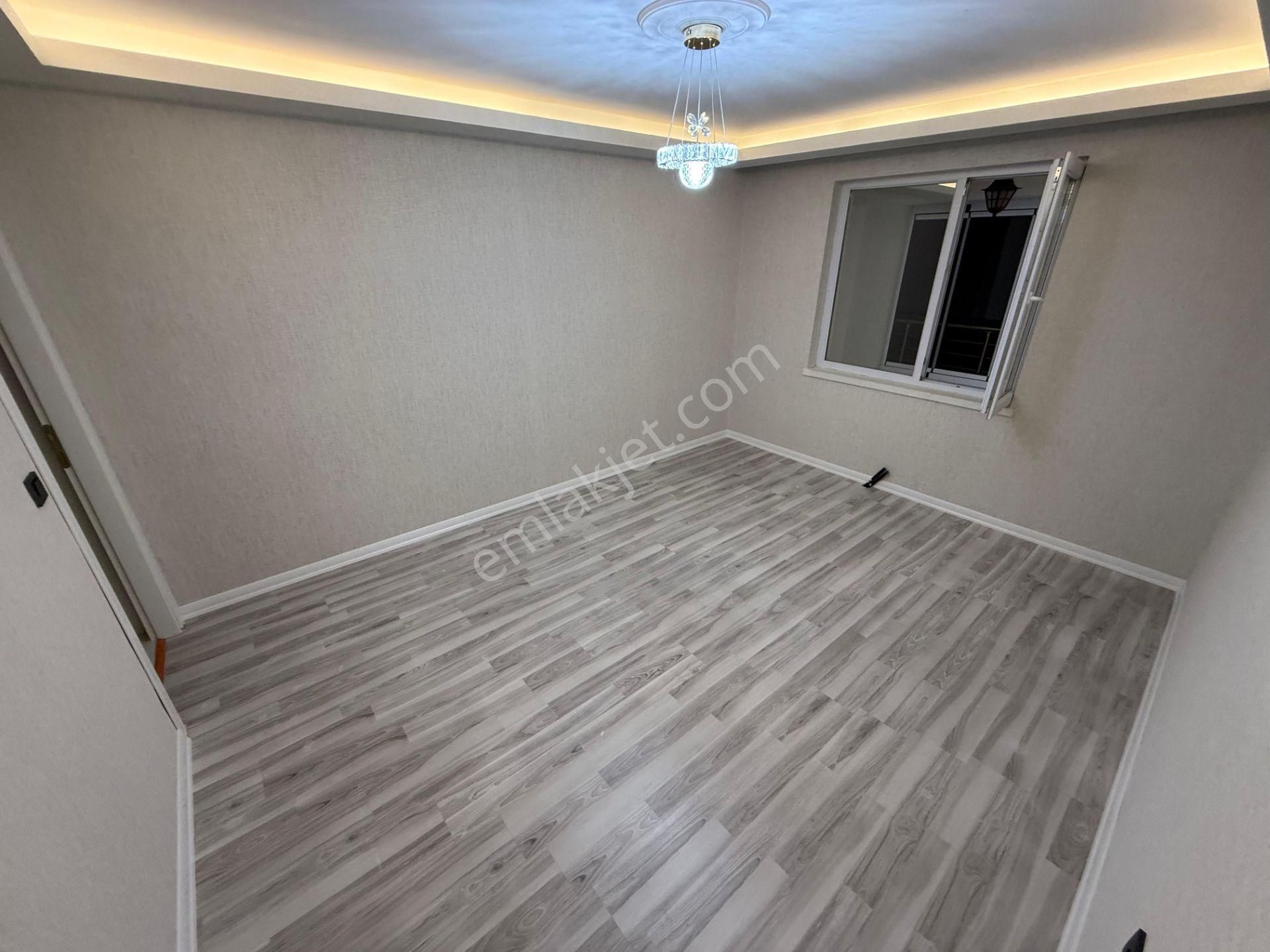 Evin Bizde Garantiden Öncepheli İskanlı 3+1 Acil Satılık Daire - Görsel 35