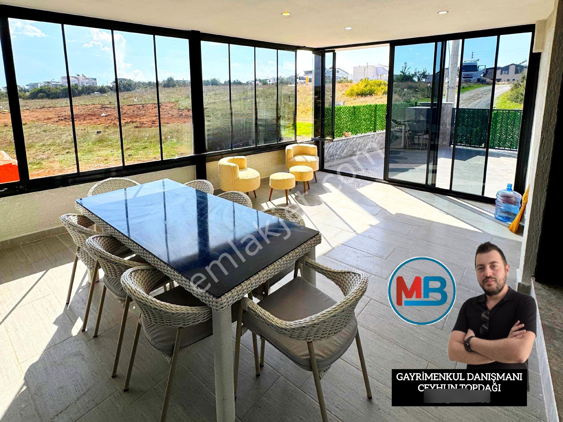 Didimde Satılık 3+1 Müstakil Bahçeli Havuzlu Bahçeli Full Eşyalı Tripleks Villa - Görsel 9