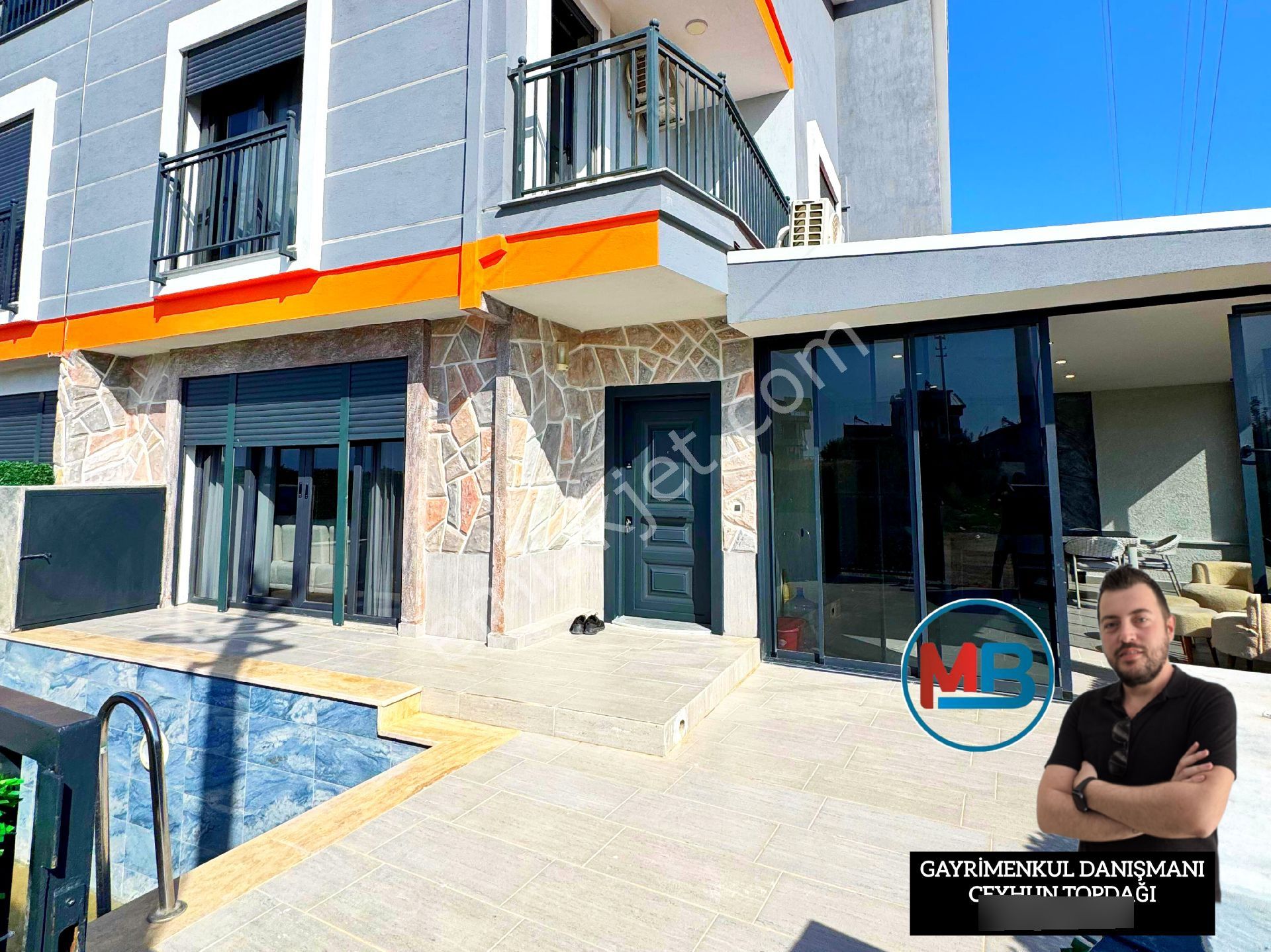 Didimde Satılık 3+1 Müstakil Bahçeli Havuzlu Bahçeli Full Eşyalı Tripleks Villa - Görsel 5