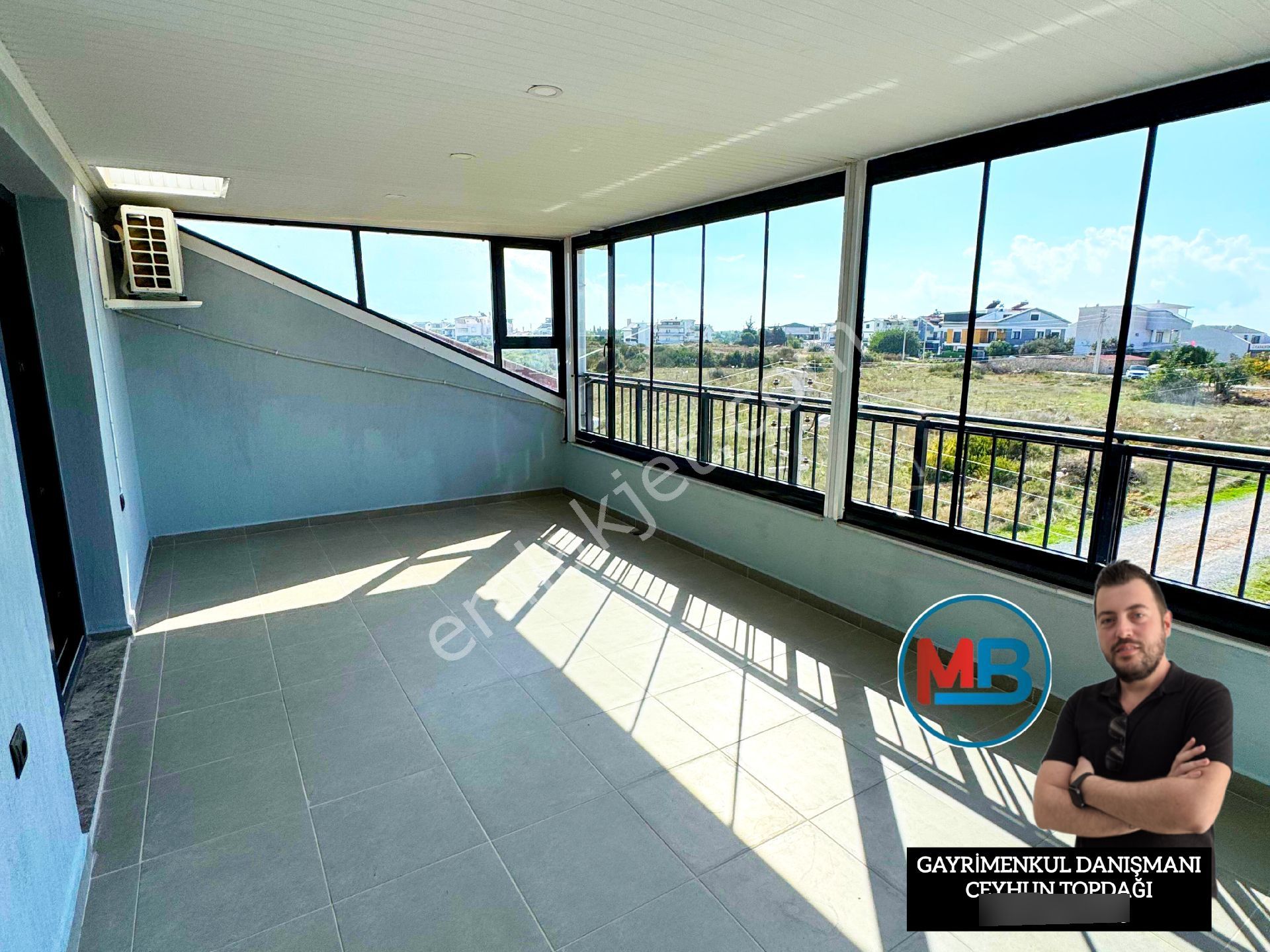 Didimde Satılık 3+1 Müstakil Bahçeli Havuzlu Bahçeli Full Eşyalı Tripleks Villa - Görsel 17