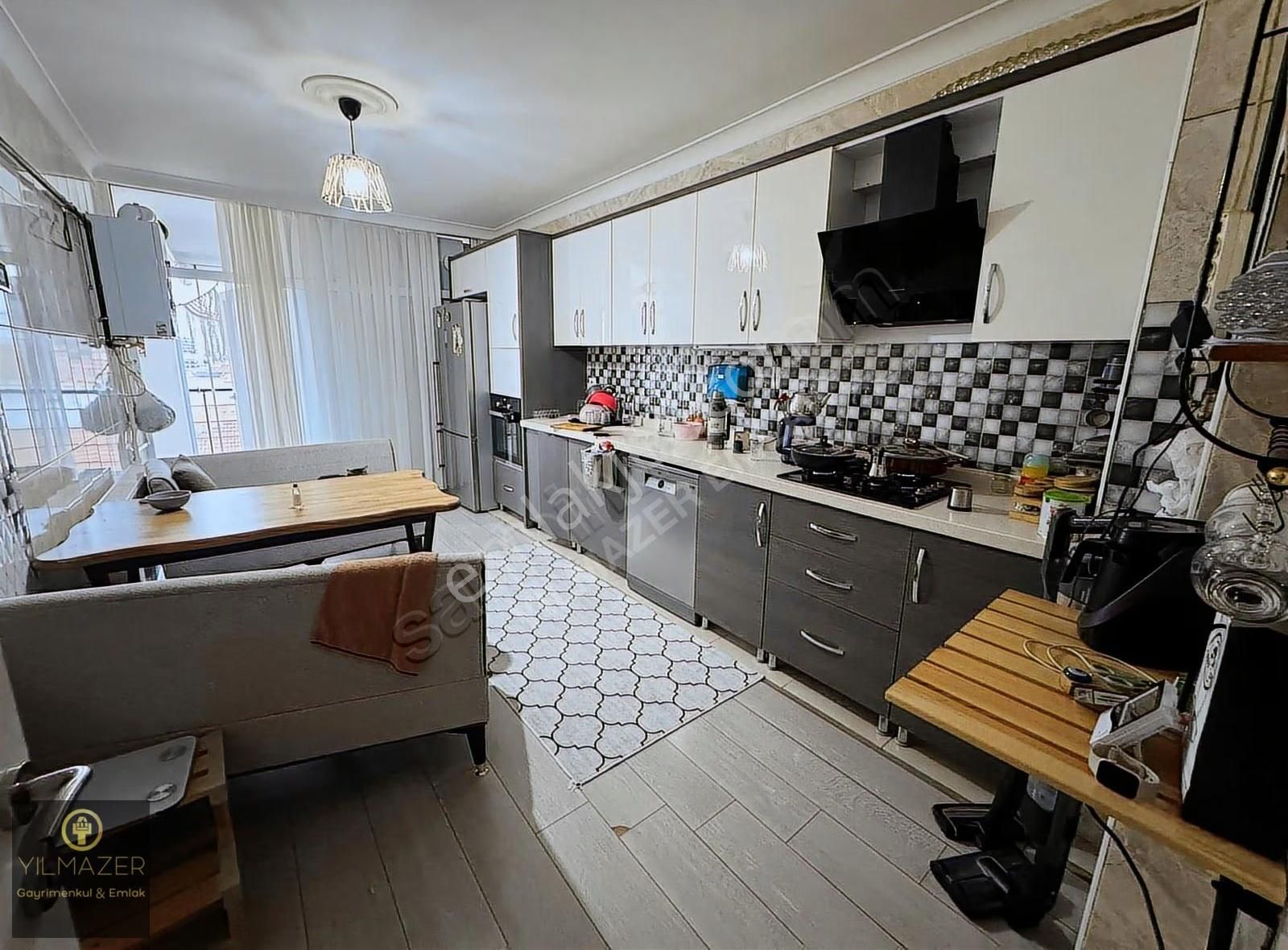 Yılmazer'den Ful Manzara Sitede Şahane Konumuyla 3+1 Acil Satlık - Görsel 3