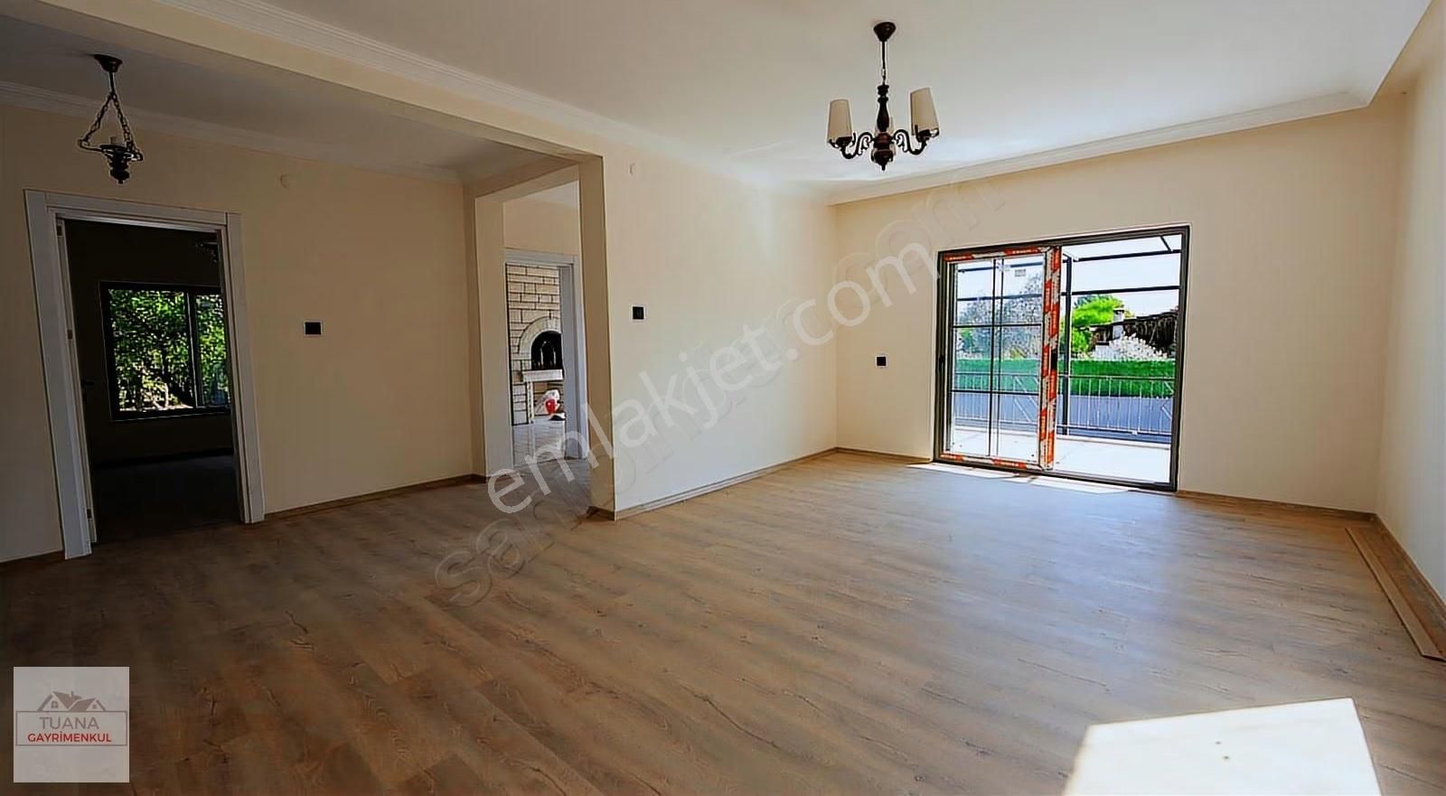 Tuana Gayrimenkul'den 1064m² İçerisinde 3+1 Müstakil Ev - Görsel 26