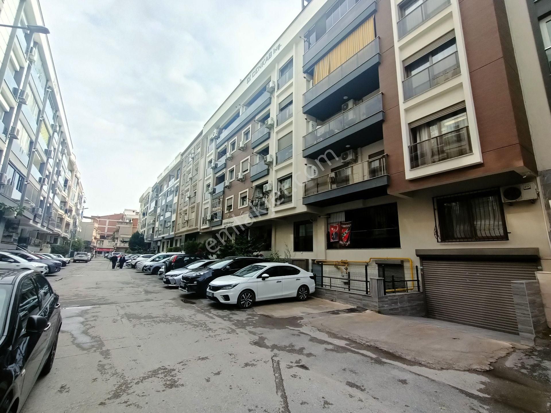 Karşıyaka Şemiklerde Kapalı Otoparklı Ebv. Banyolu 3+1 Daire - Görsel 33