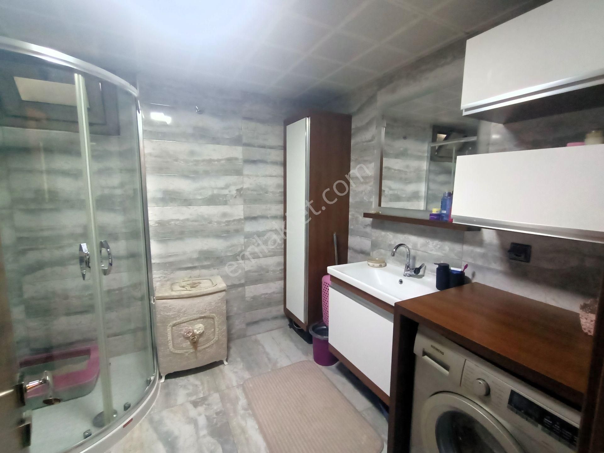 Karşıyaka Şemiklerde Kapalı Otoparklı Ebv. Banyolu 3+1 Daire - Görsel 24