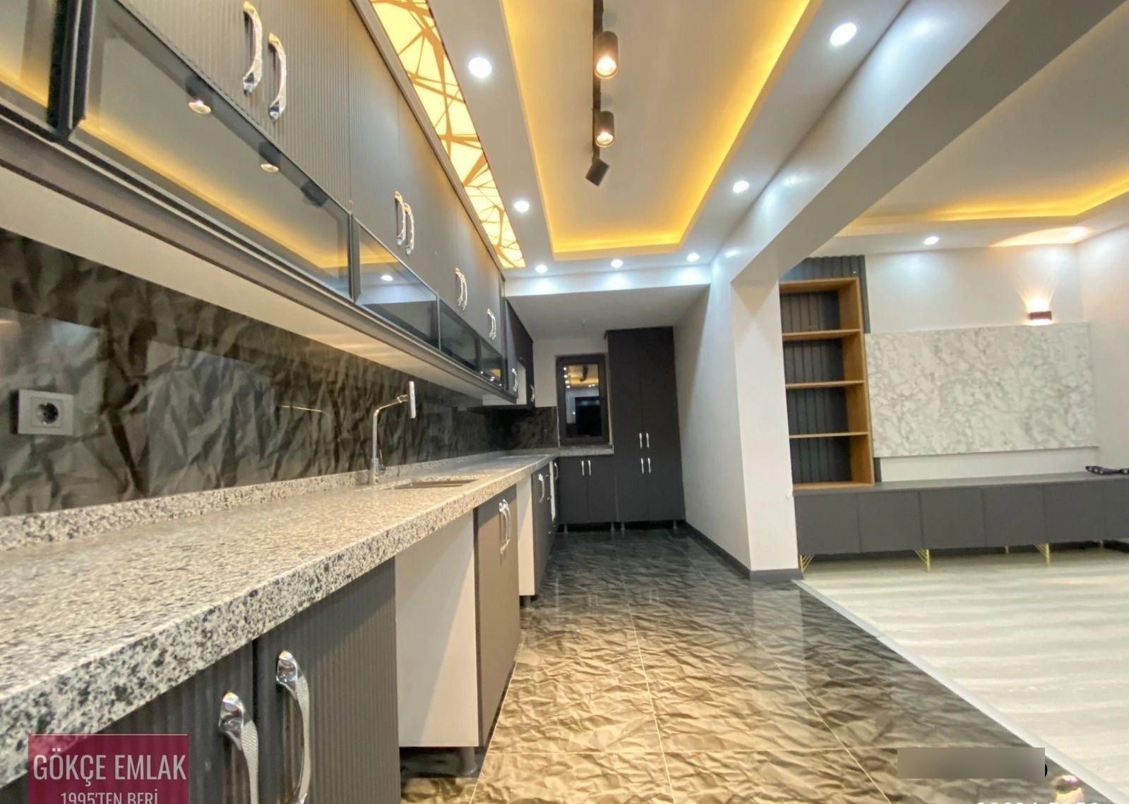 Gökçe Emlak'tn Abadanda Tektapu Yapı Ruhsatlı-anayol Cephe Villa - Görsel 27